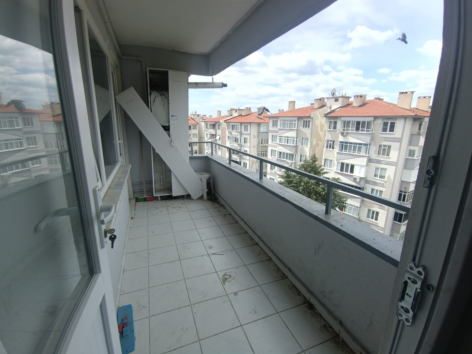 TUZCUMURAT MAHALLESİNDE KİRALIK 2+1 DAİRE – KAZ DAĞLARI MANZARALI