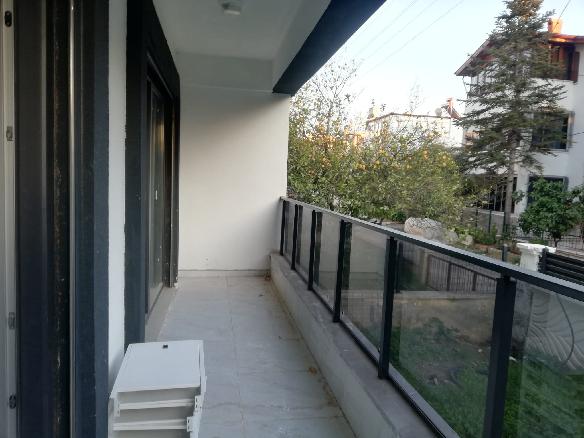 AVCILAR'DA DENİZE 150 M. SIFIR 4+1 VİLLA