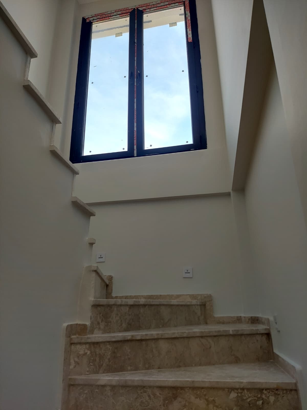 DENİZİ UYANDIĞINIZ AN GÖRÜN! KARAAĞAÇ SAHİLDE ÖZEL HAVUZLU 4+1 VİLLA