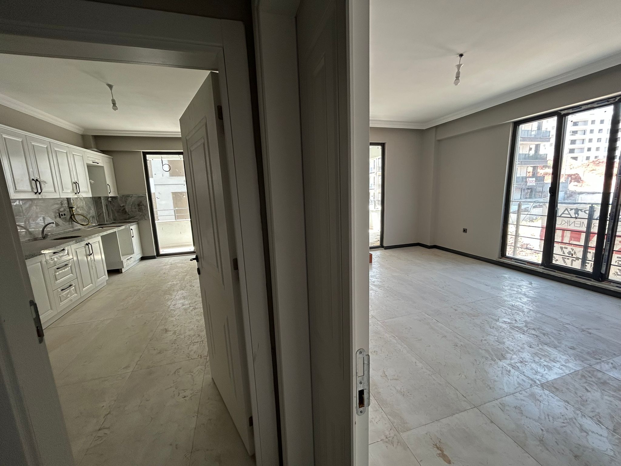 ATATÜRK'DE KİRALIK 2+1 SIFIR EBEVEYN BANYOLU DAİRE