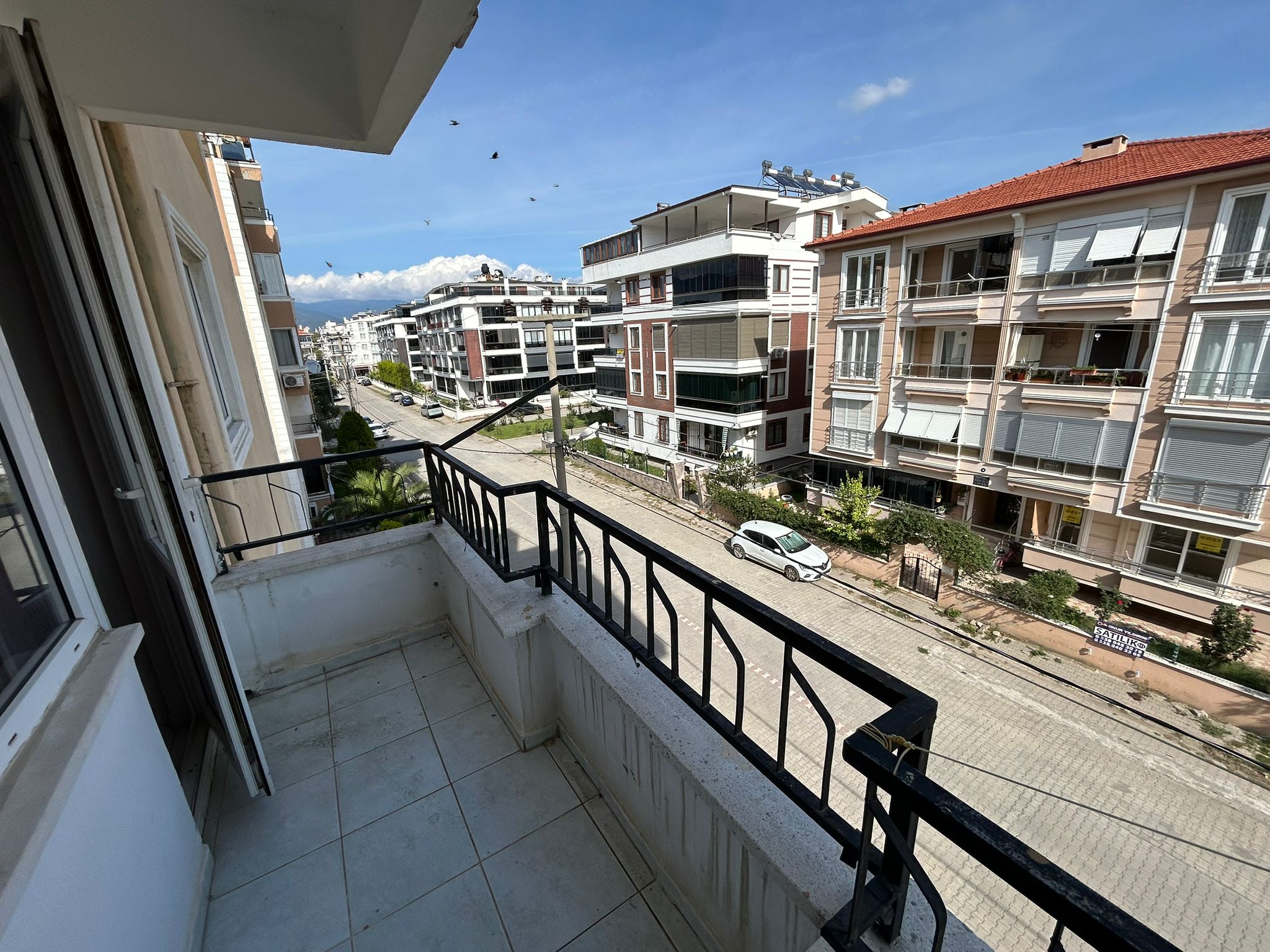 Altınkum Merkezde 3+1 Satılık Daire