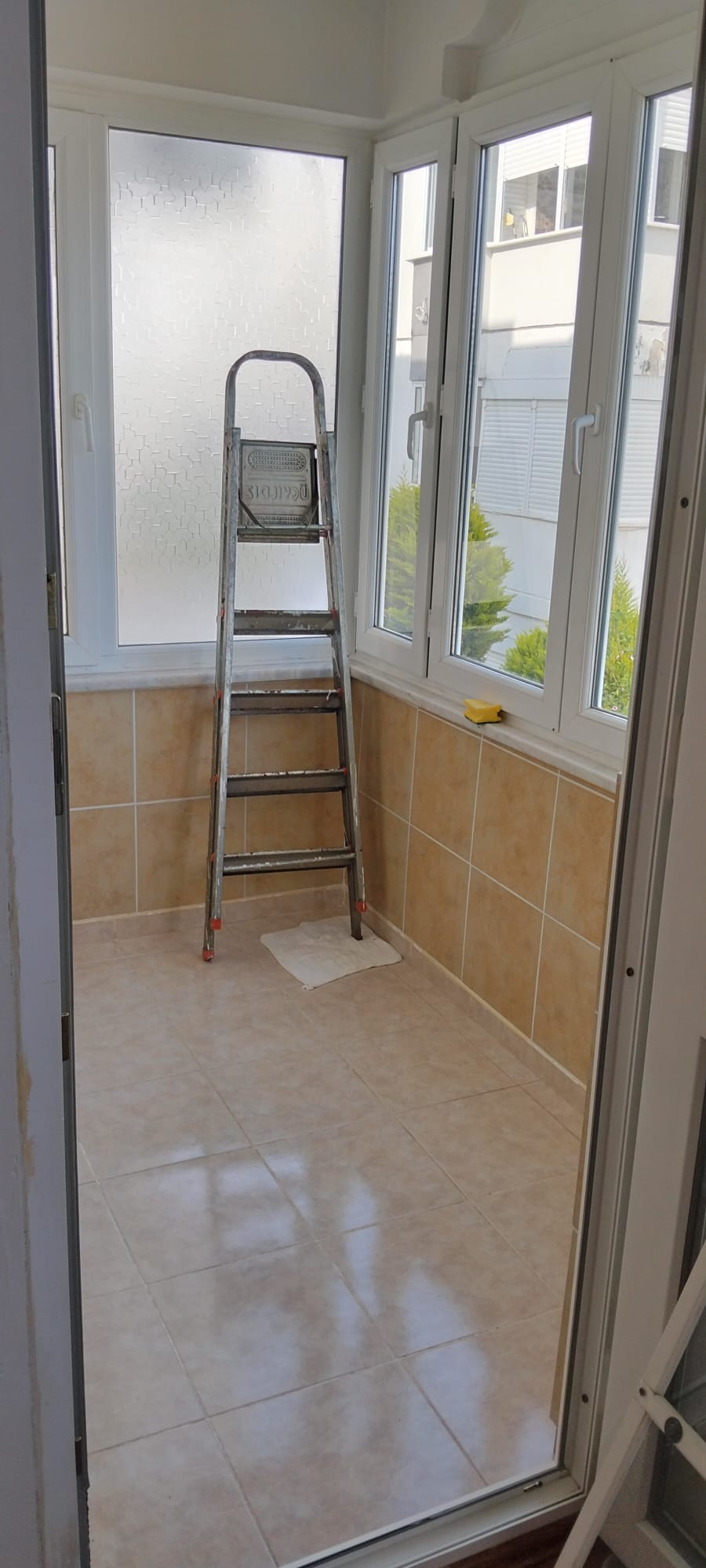 EDREMİT AVCILAR MAHALLESİNDE SATILIK 2+1 YAZLIK