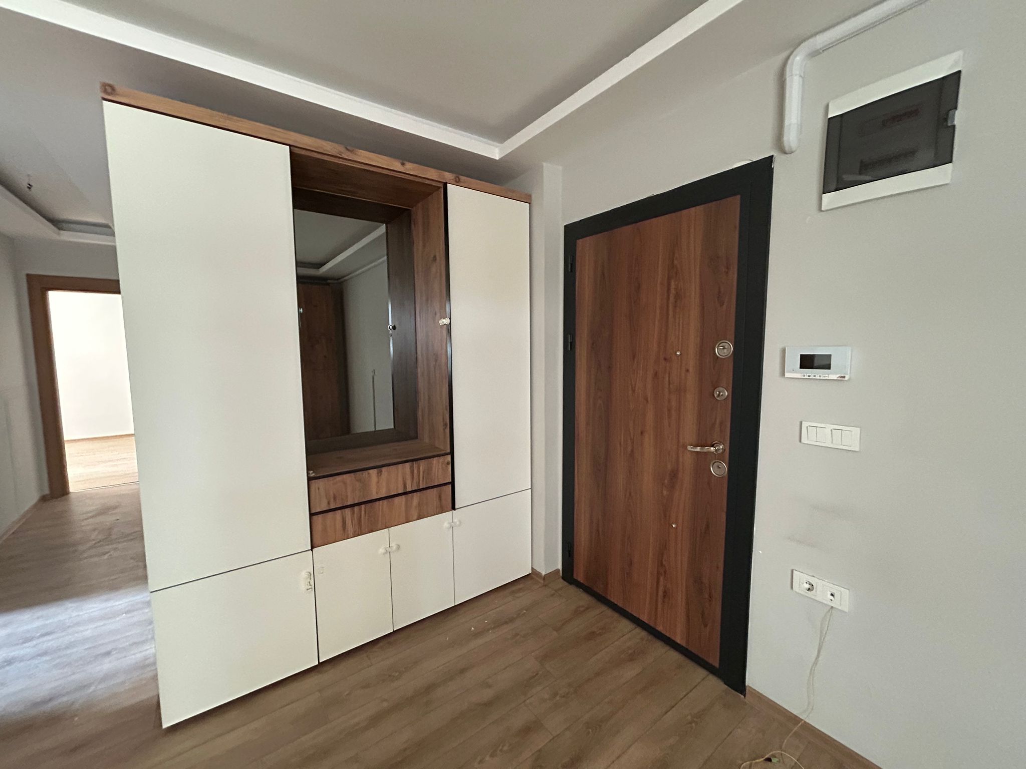 KADIKÖY KC EVLERİNDE KİRALIK 2+1 DAİRE