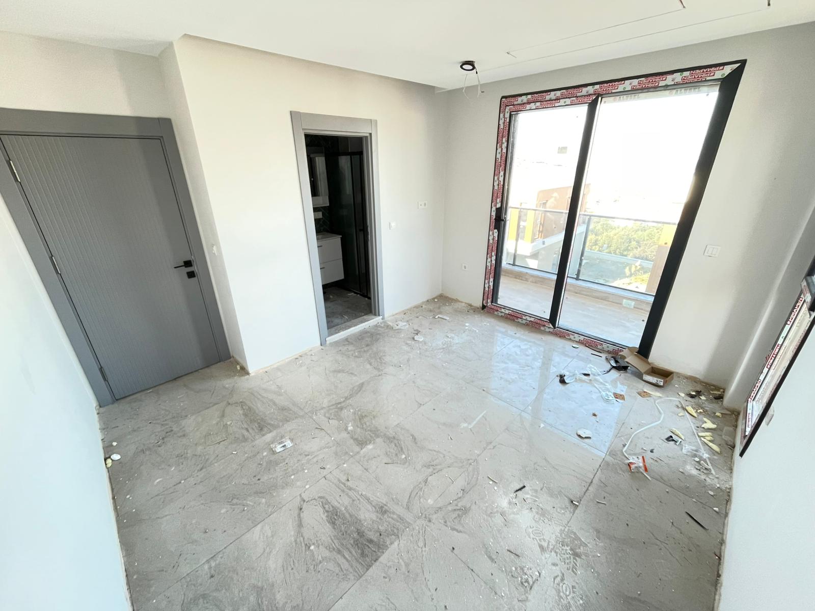 DENİZİ UYANDIĞINIZ AN GÖRÜN! KARAAĞAÇ SAHİLDE ÖZEL HAVUZLU 4+1 VİLLA