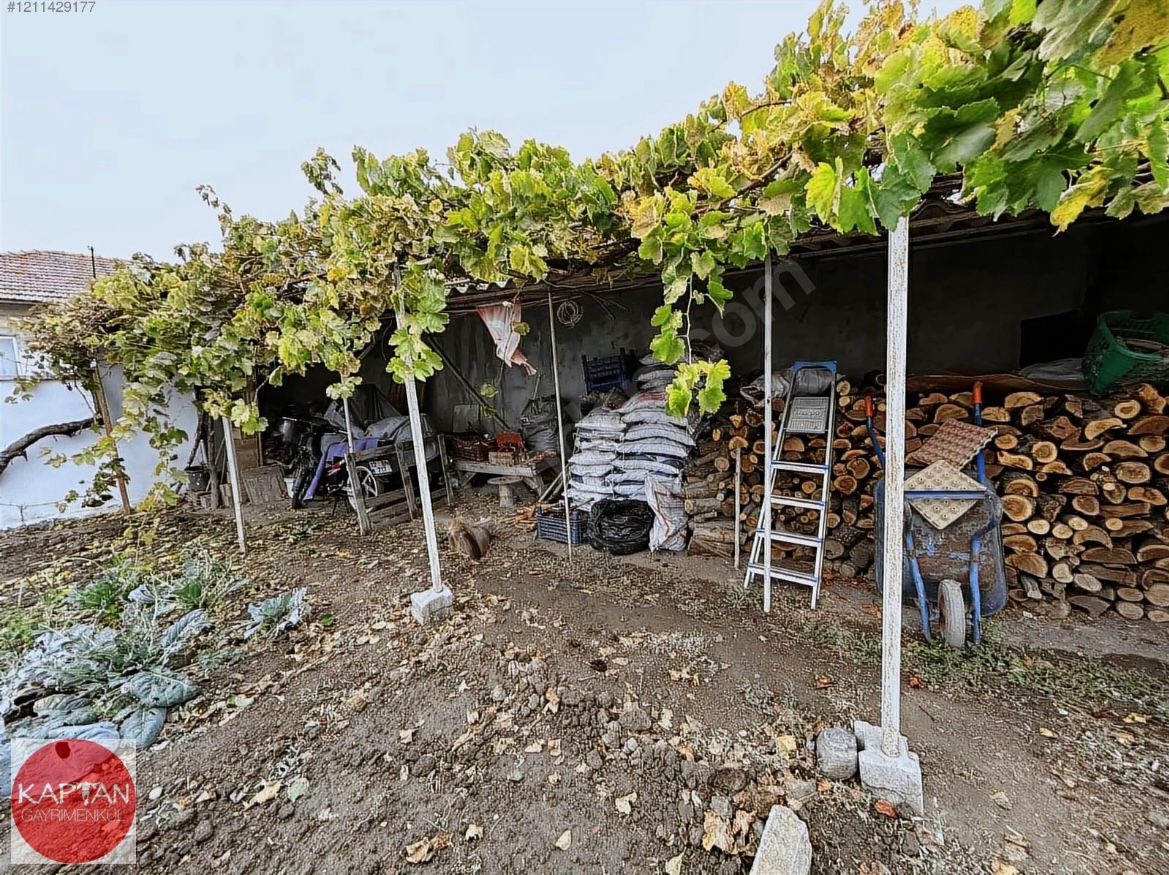 ÇORUK 'DA SATILIK BAHÇELİ KÖYEVİ VE KOMPLE BİNA