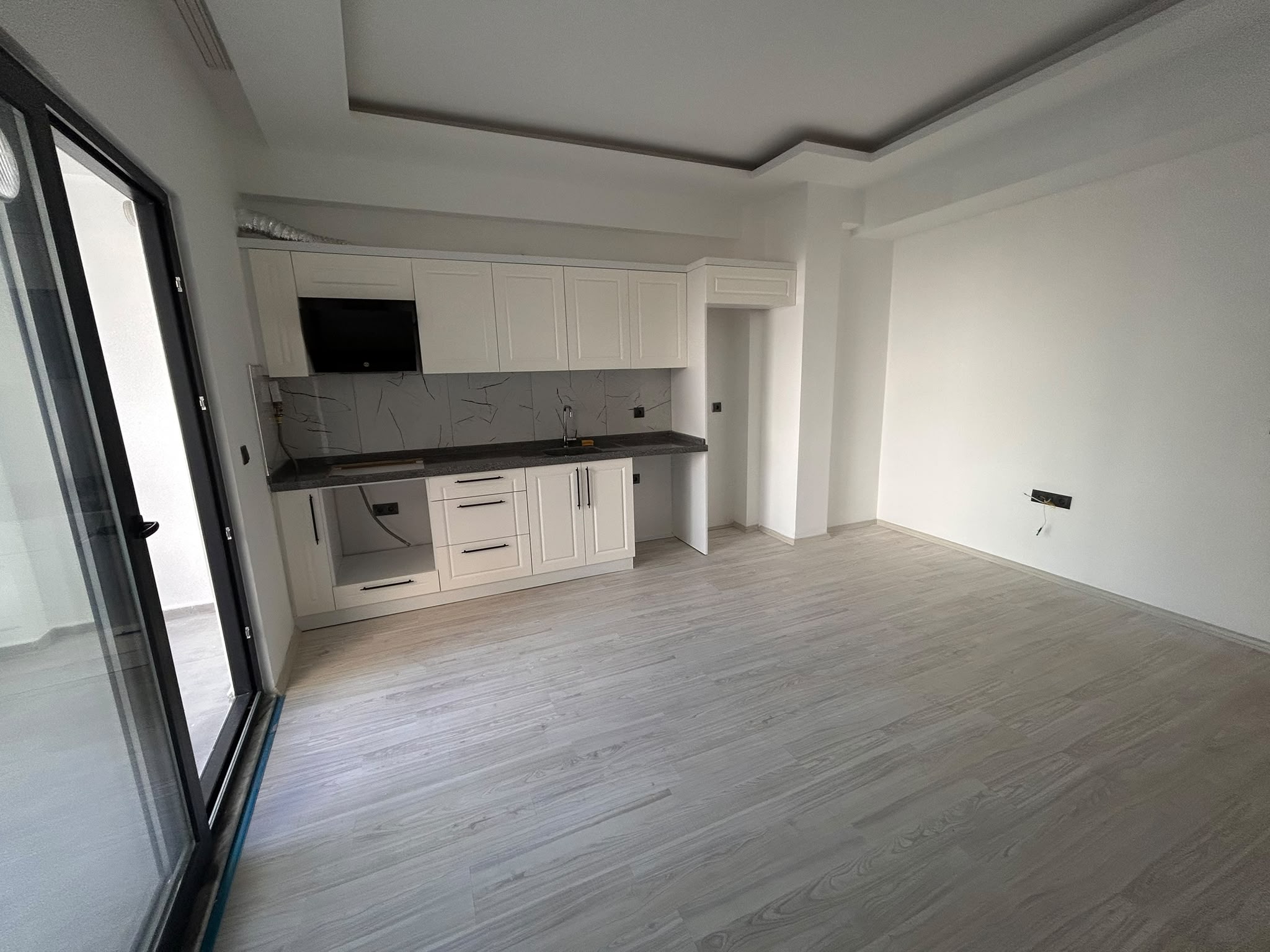 CUMHURİYET MAHALLESİNDE SATILIK 1+1 DAİRE
