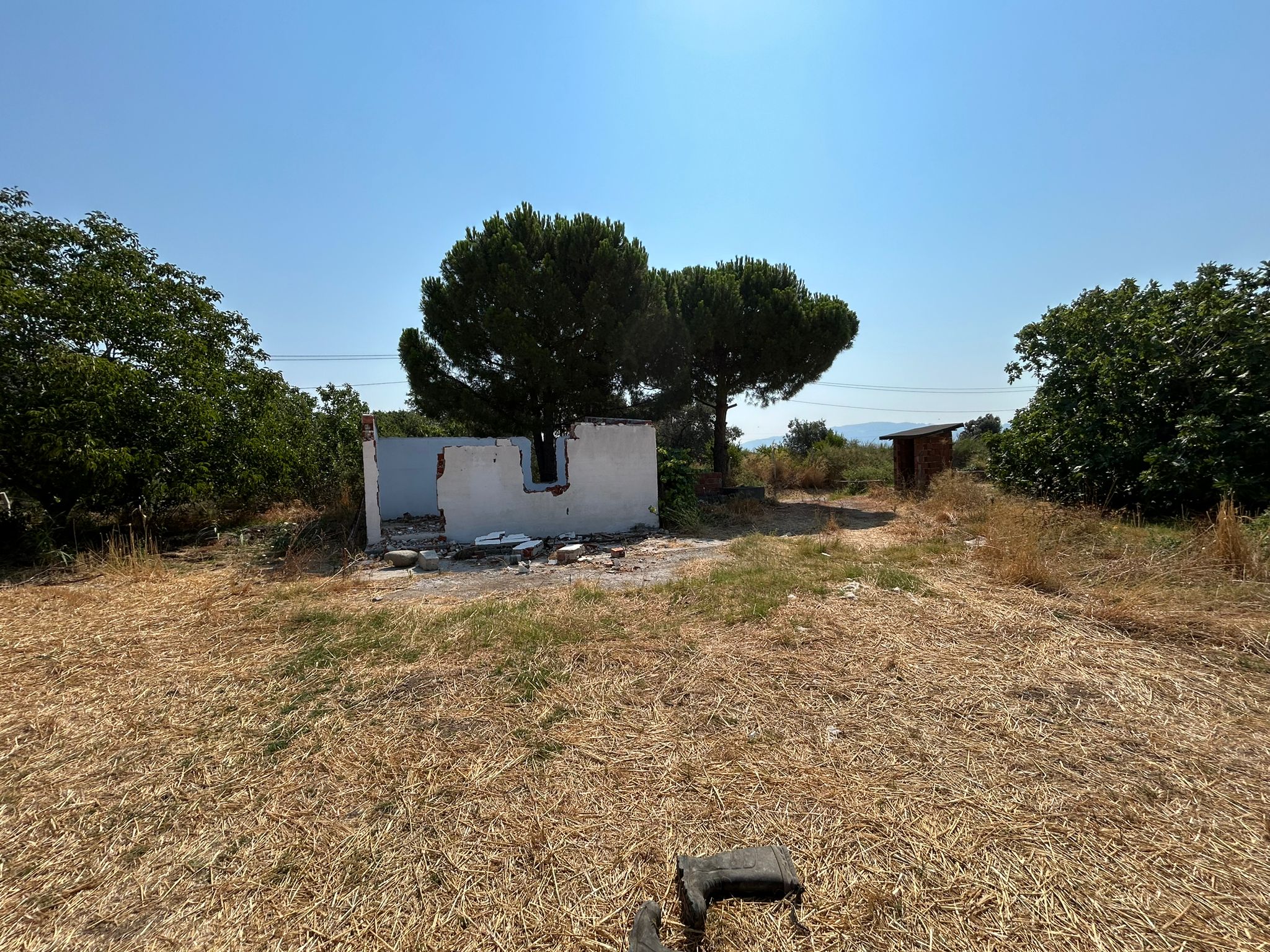 Adramis Termal Otel Arkasında 7,5 Dönüm Satılık Tarla