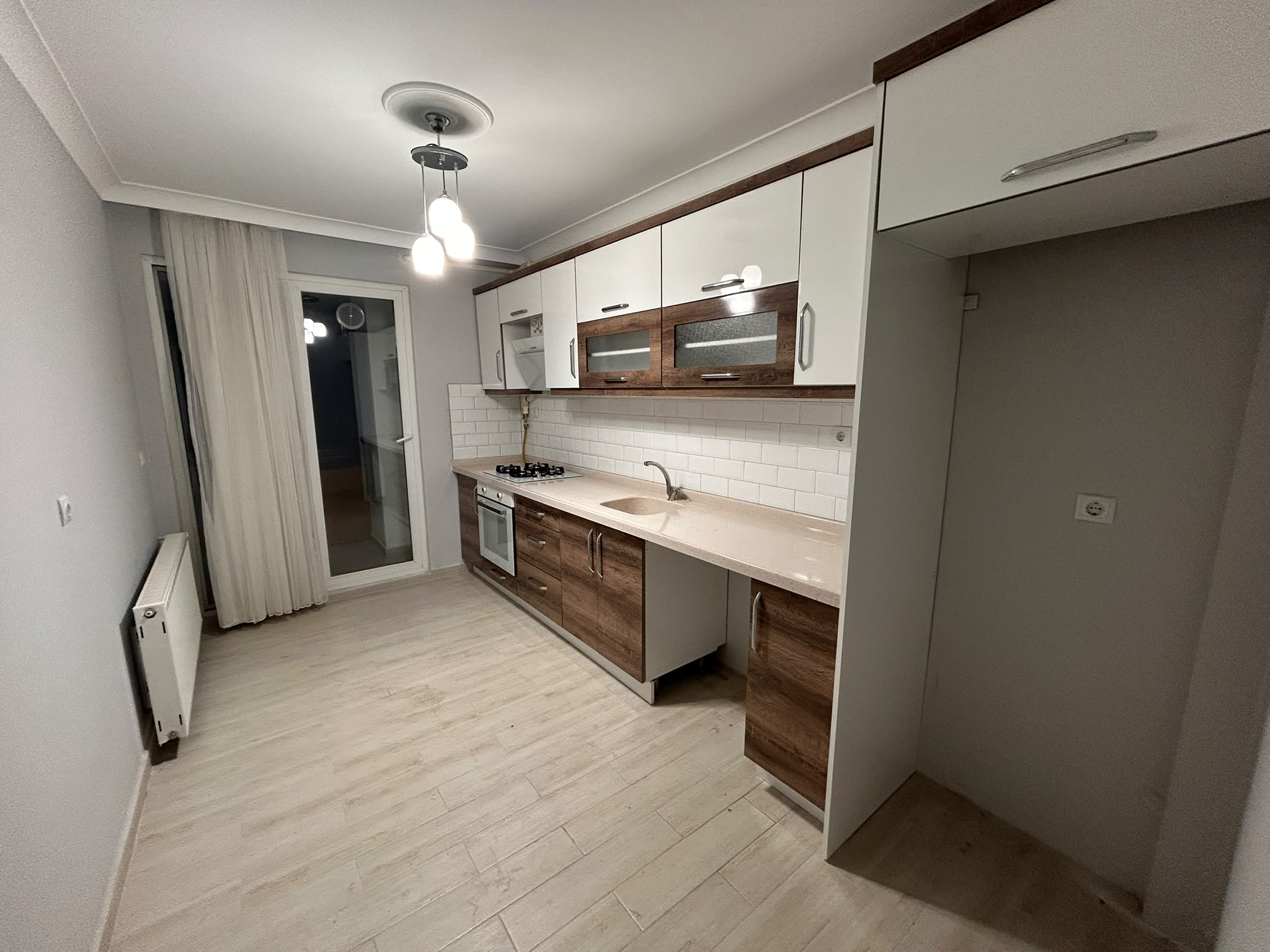 BALIKESİR EDREMİT TUZCUMURAT MAHALLESİNDE 3+1 KİRALIK DAİRE