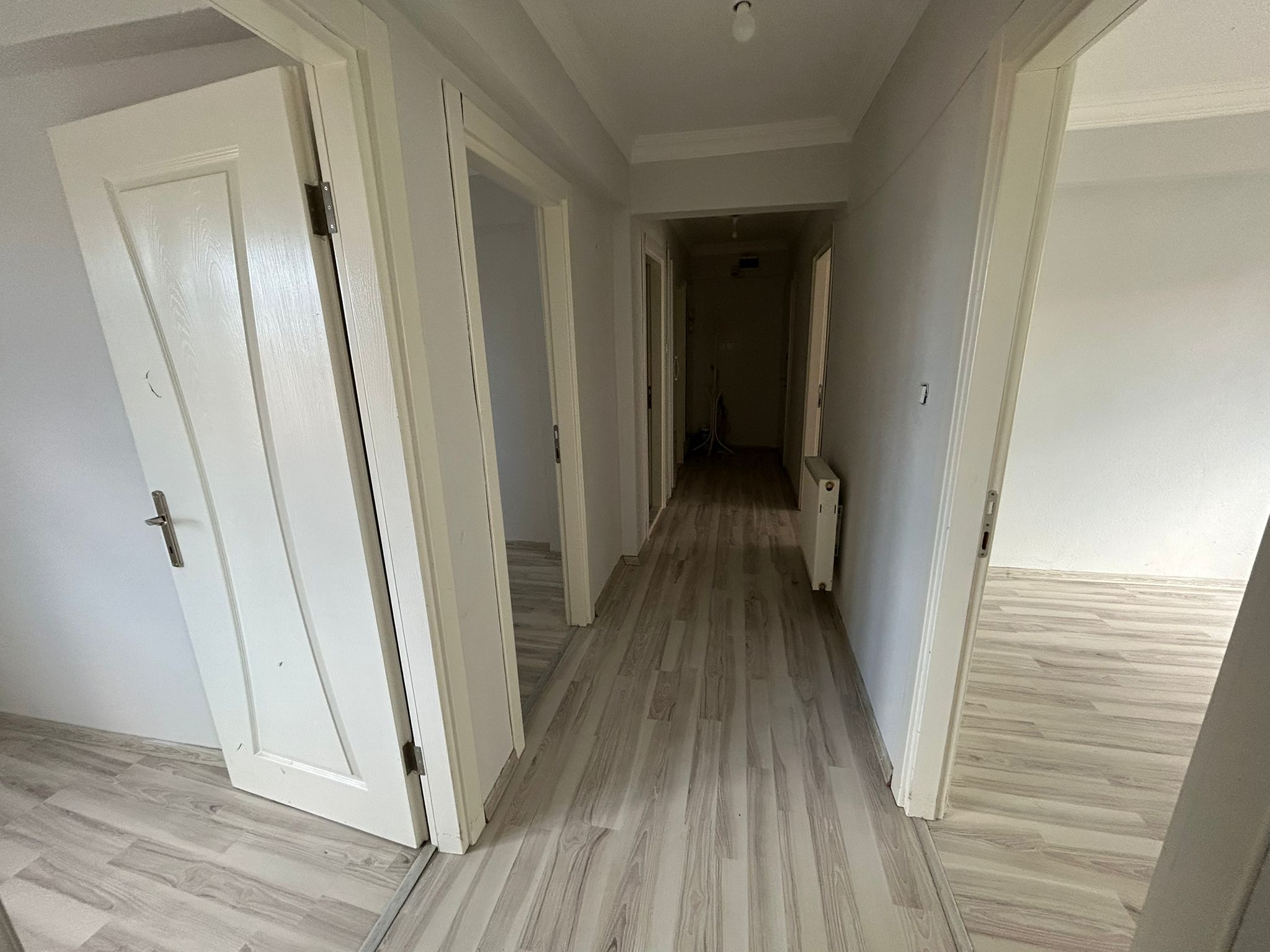 CUMHURİYET MAHALLESİ İNÖNÜ CADDESİNDE KOMANDO TUGAYINA 200 METRE 3+1 KİRALIK DAİRE