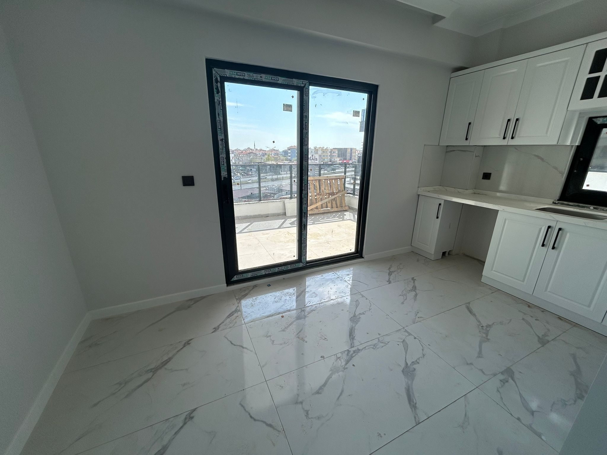 Gazicelal Mahallesi’nde Konfor ve Şıklığın Buluştuğu Lüks 2+1 Daire