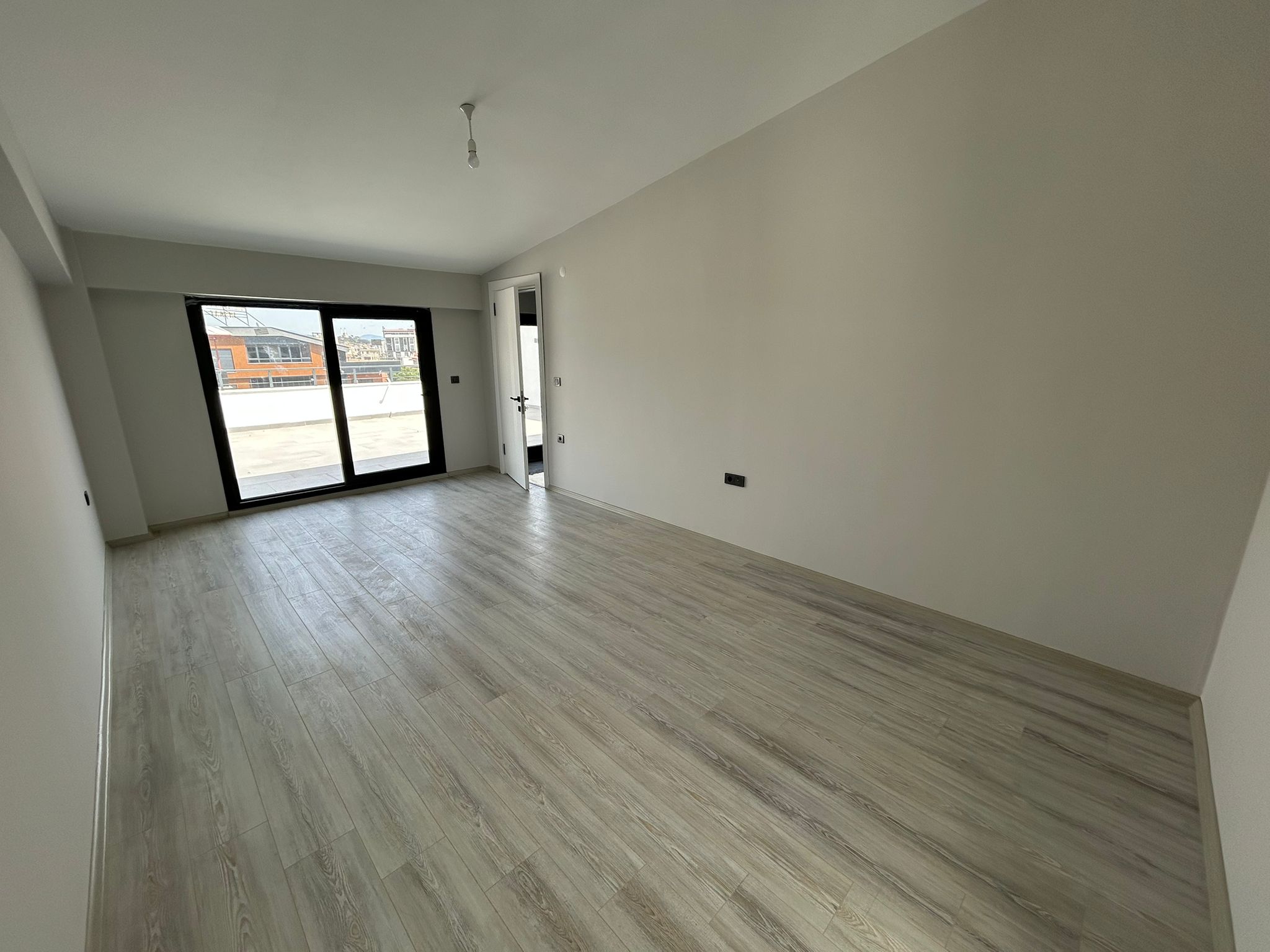 BALIKESİR EDREMİT KADIKÖY’DE SATILIK DUBLEKS DAİRE