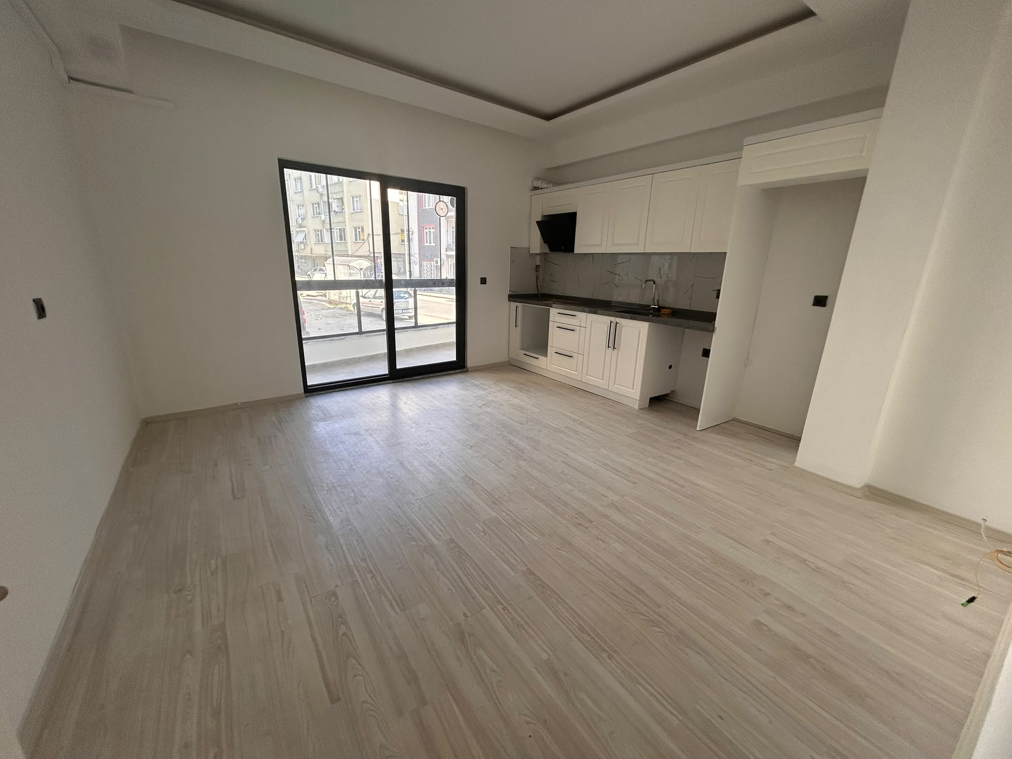 CUMHURİYET MAHALLESİNDE SATILIK 1+1 DAİRE