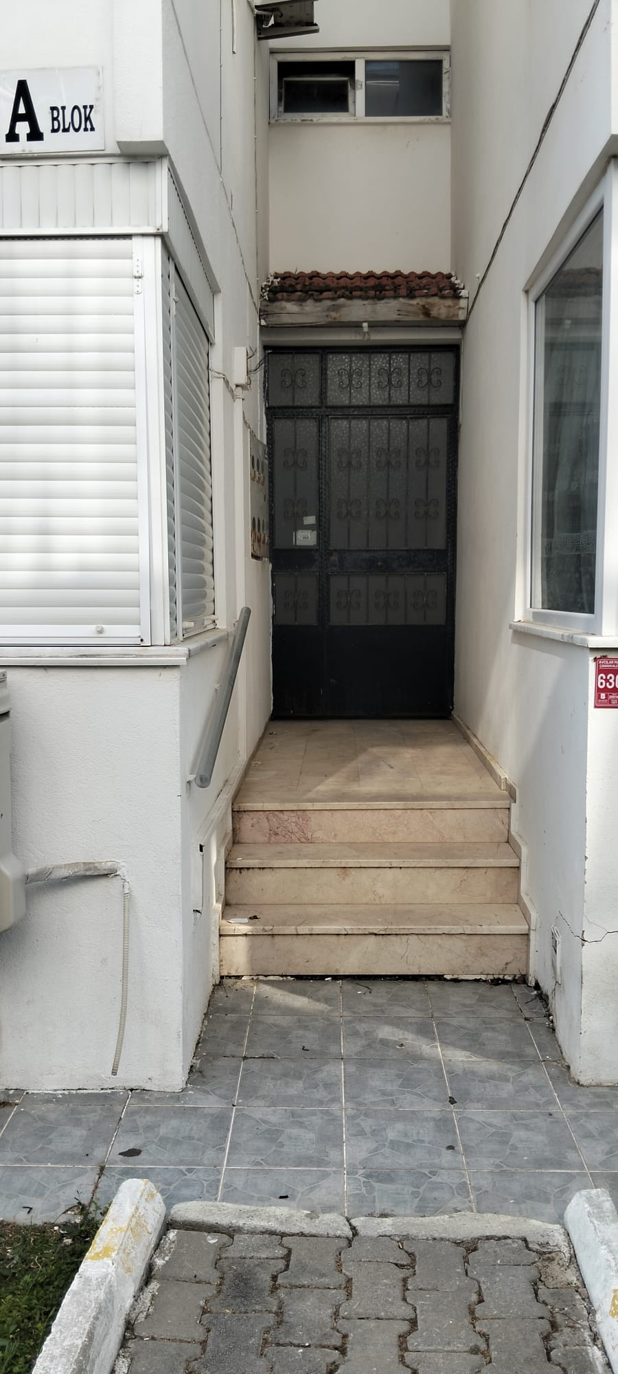 EDREMİT AVCILAR MAHALLESİNDE SATILIK 2+1 YAZLIK
