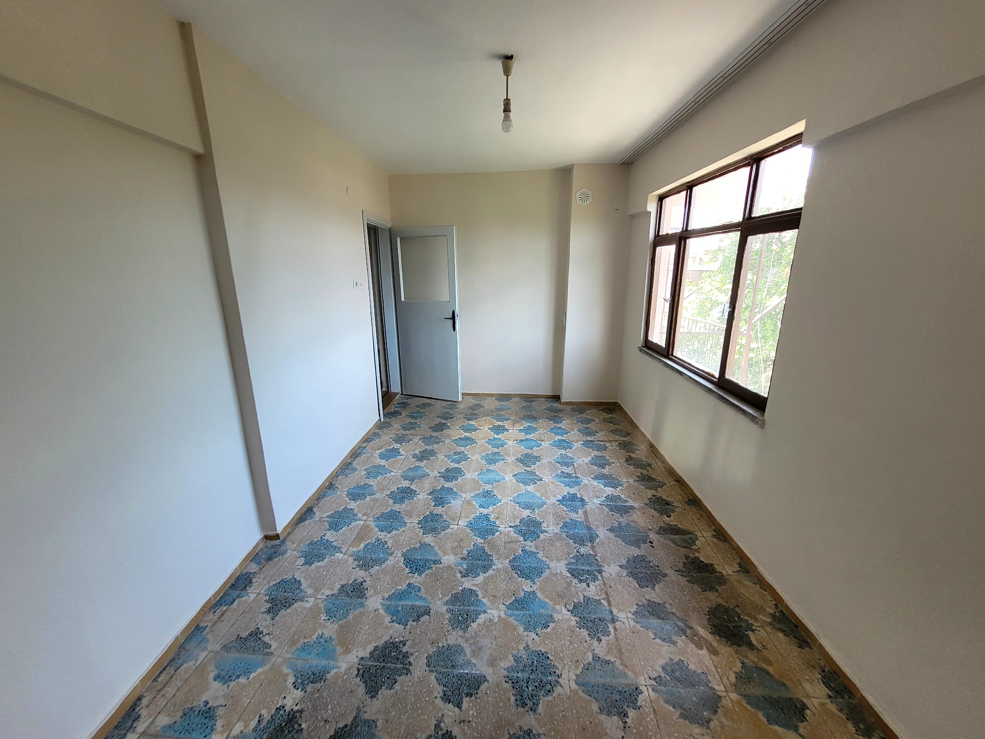 GAZİİLYAS MAHALLESİNDE KİRALIK 3+1 AYRI MUTFAK DAİRE