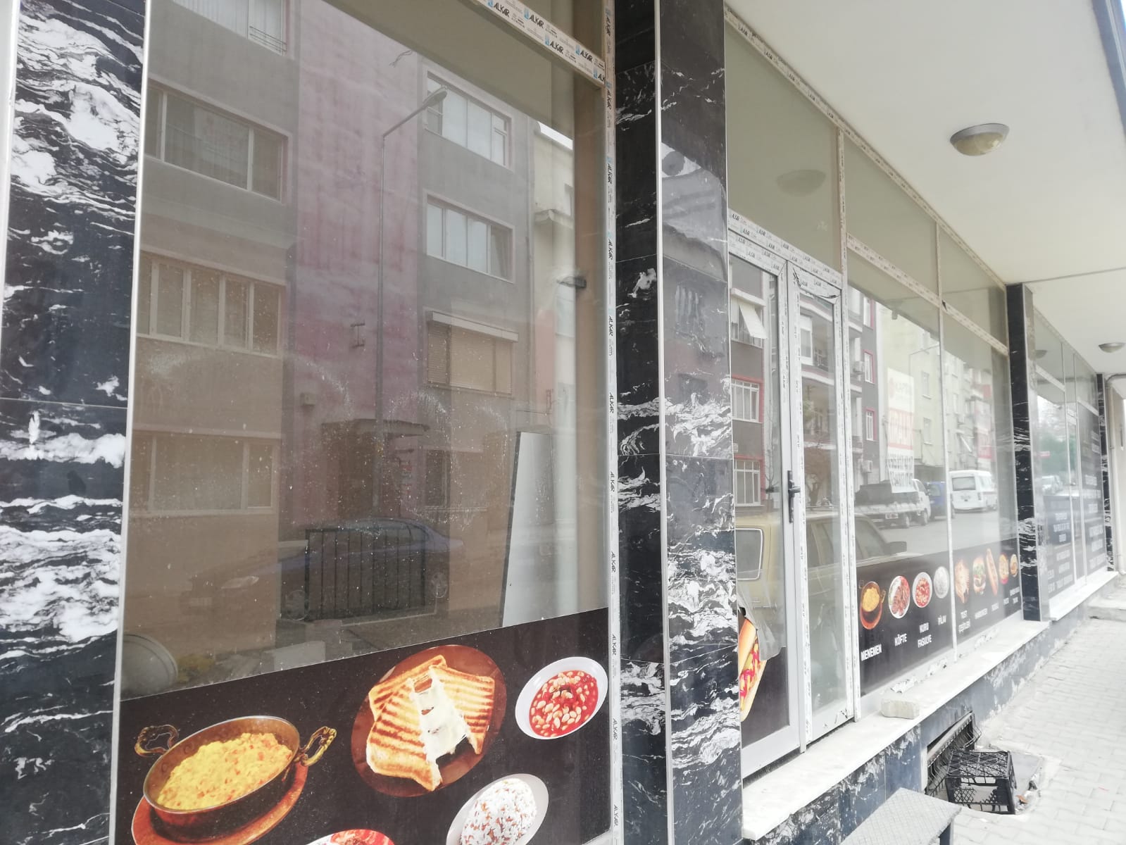 İnönü Caddesinde 120 M2 Satılık Dükkan