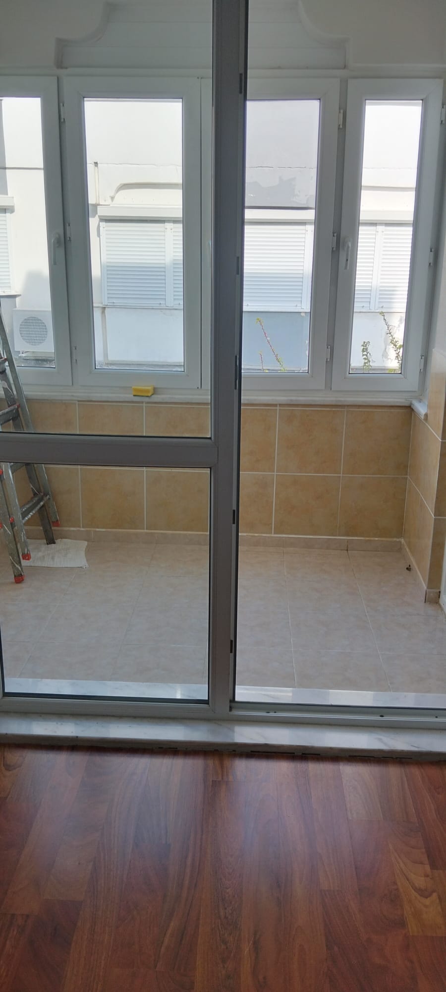 EDREMİT AVCILAR MAHALLESİNDE SATILIK 2+1 YAZLIK