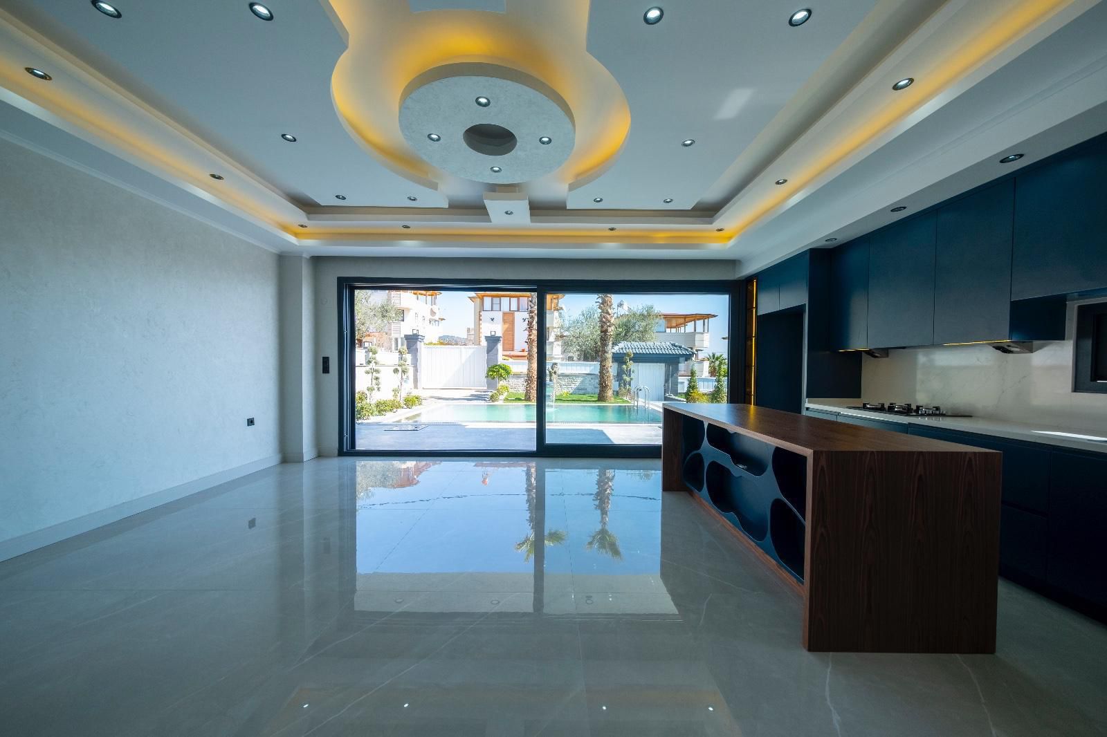 ALTINOLUK’TA 400 m² ARSA İÇERİSİNDE DENİZ VE DOĞA MANZARALI MÜSTAKİL LÜKS VİLLA