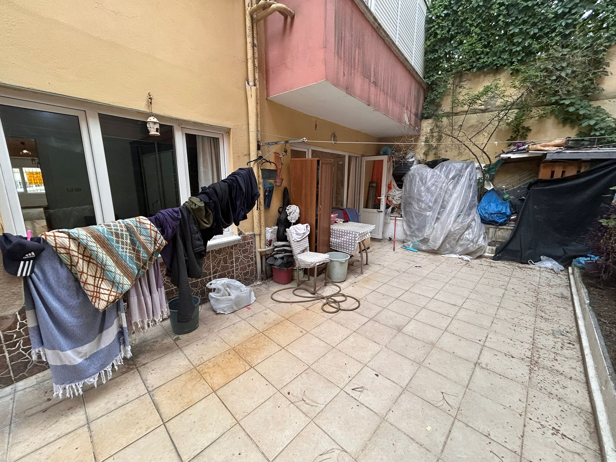 EDREMİT TUZCUMURAT MAHALLESİNDE SATILIK 3+1 DAİRE