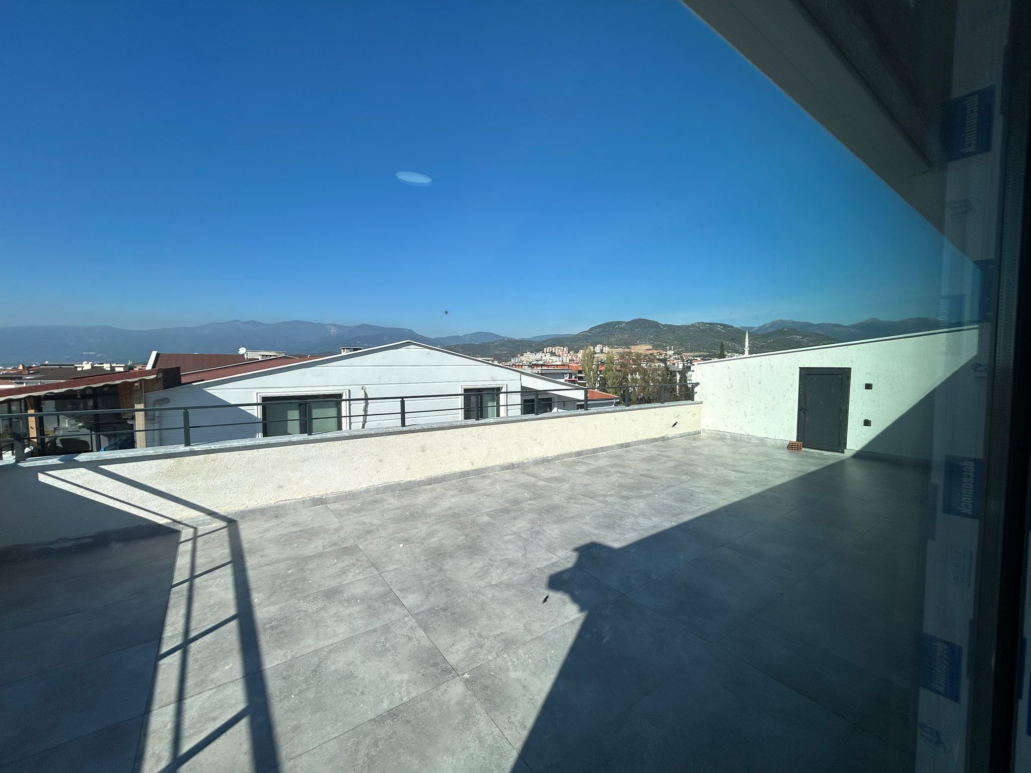 CENNETAYAĞINDA 3+1 SIFIR TERASLI DUBLEKS DAİRE