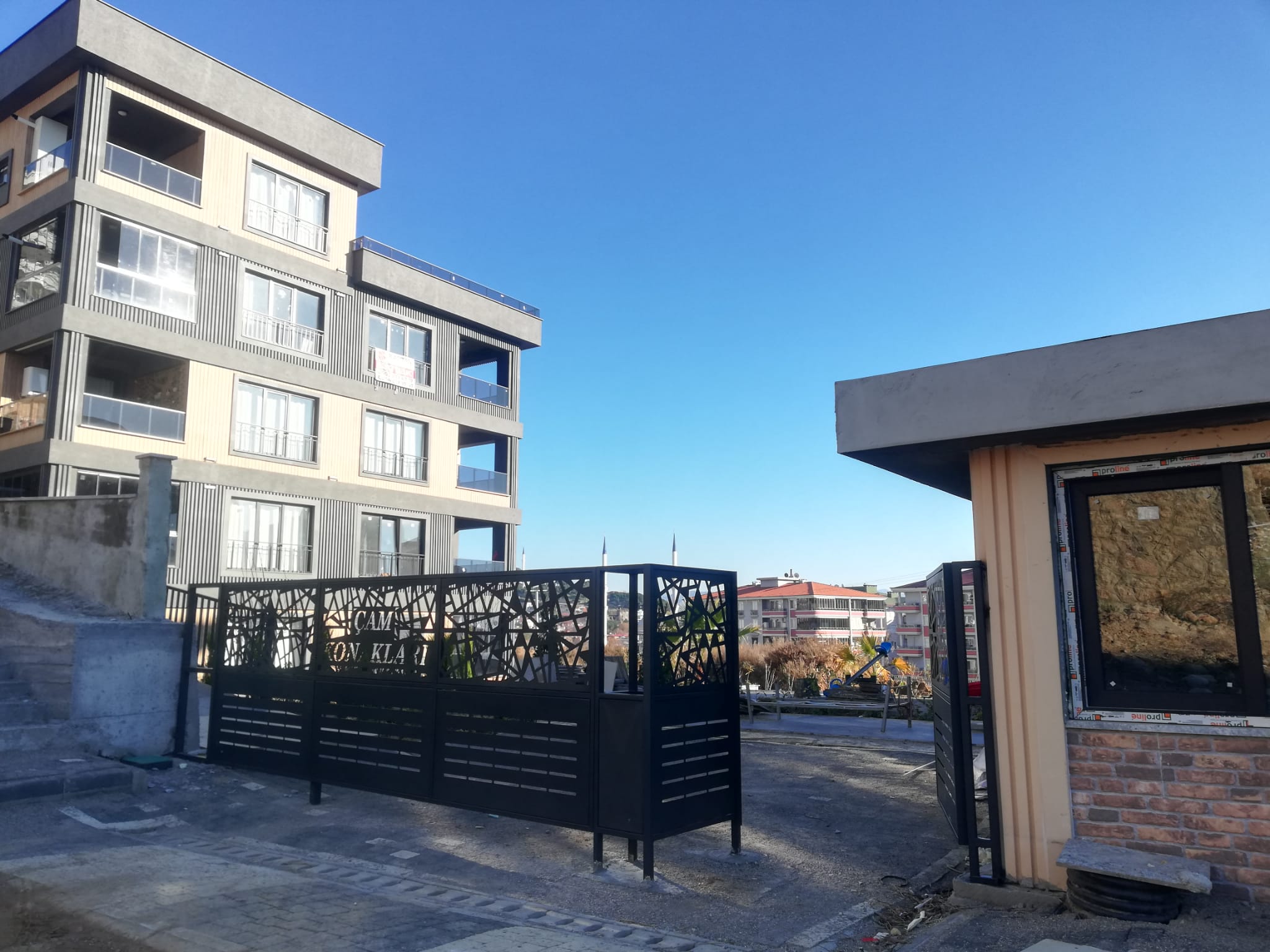 🏡 BALIKESİR EDREMİT ATATÜRK MAHALLESİNDE SİTE İÇERİSİNDE HAVUZLU 2+1 LÜKS DAİRE