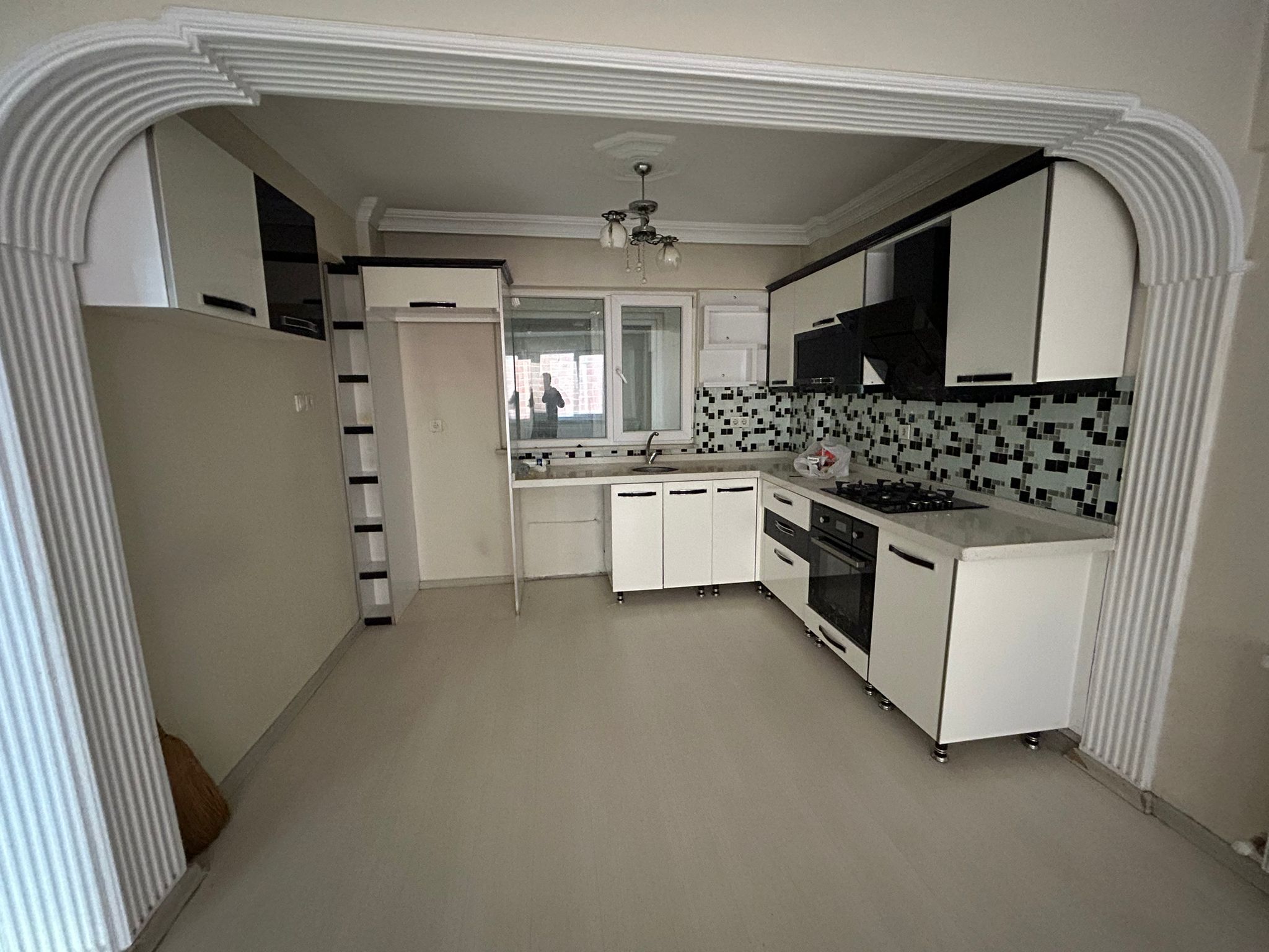 EDREMİT CUMHURİYET MAHALLESİNDE 3+1 JEOTERMALLİ SATILIK DAİRE