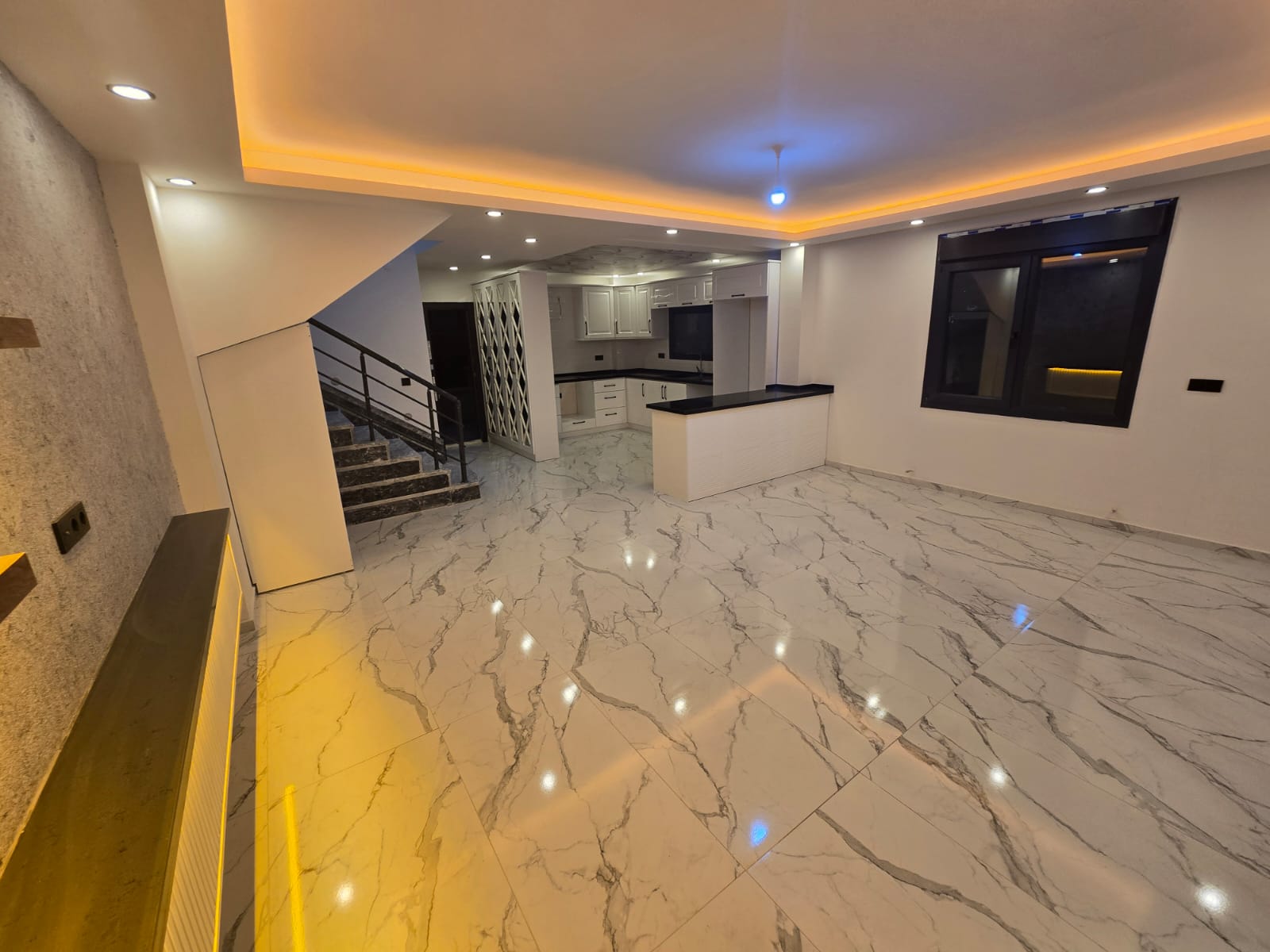 Ayvalık Altınova 'da Müstakil Satılık Villa