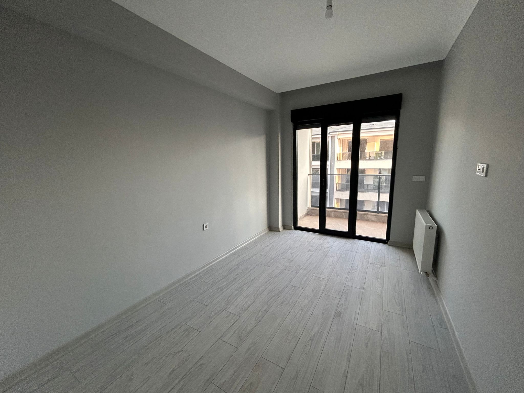 ATATÜRK MAHALLESİ'NDE KİRALIK LÜKS 3+1 DAİRE ( 7 NUMARALI DAİRE )