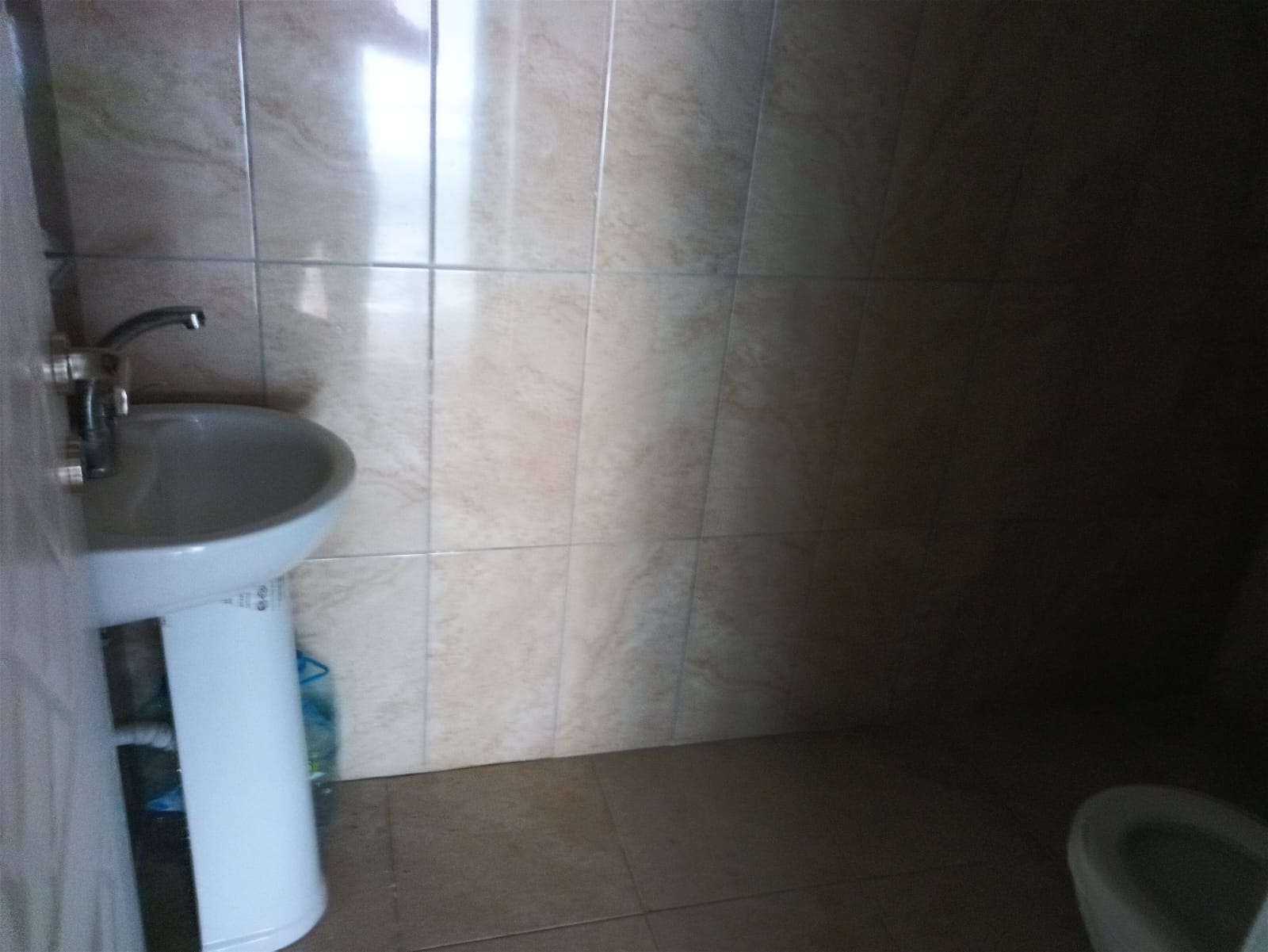 İnönü Caddesinde Kiralık 90 M2 Dükkan