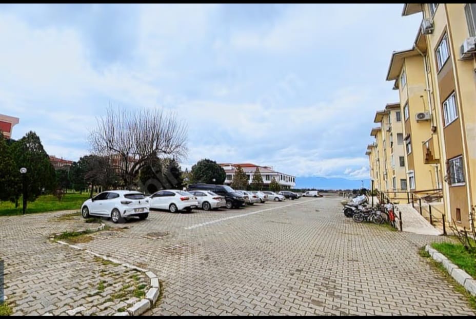 BURHANİYE TOKİ EVLERİNDE FIRSAT 2+1 DAİRE