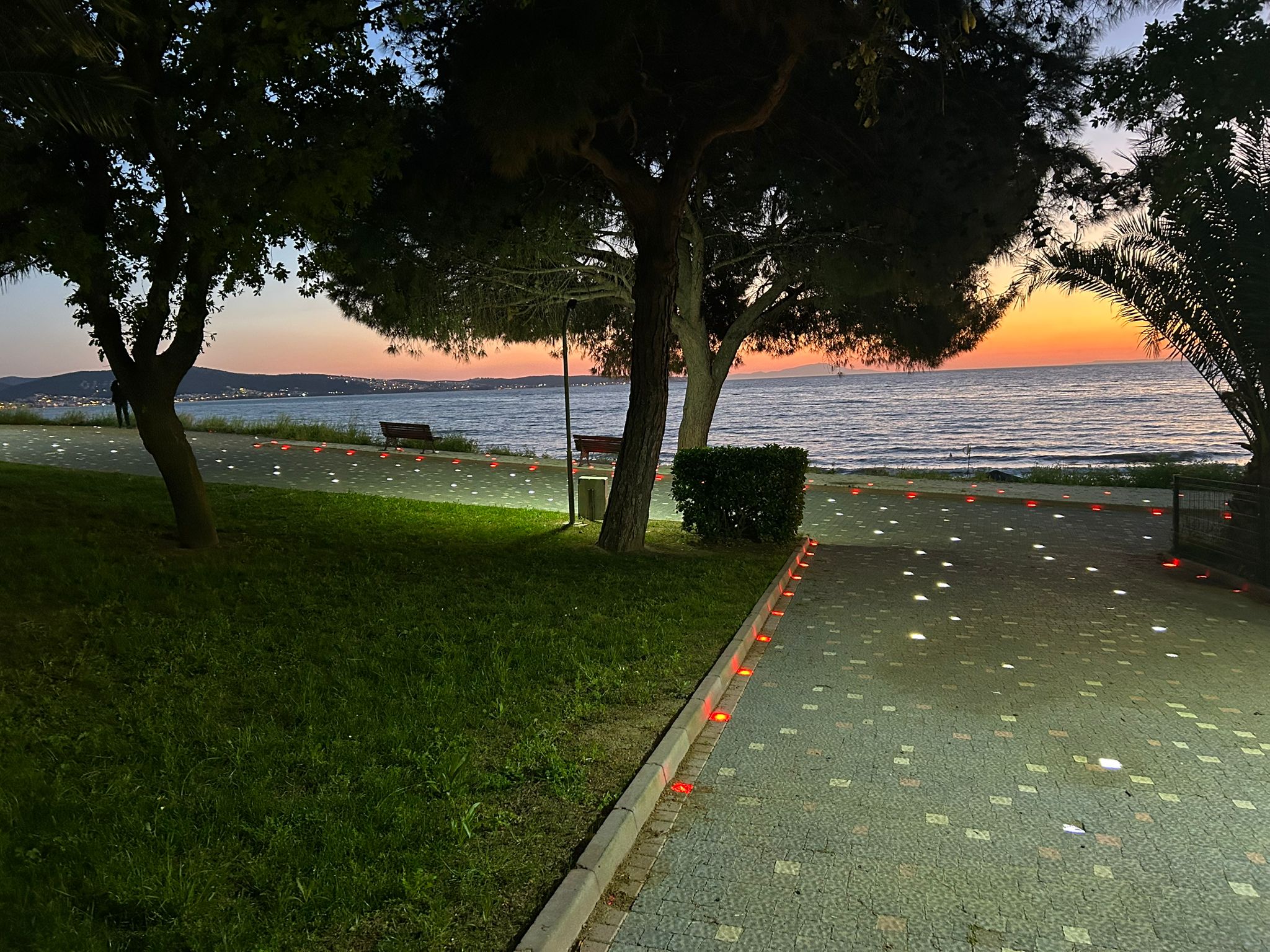 Burhaniye Ören Mahallesi’nde Doğa ve Deniz Manzaralı Satılık Villa Tipi Daire