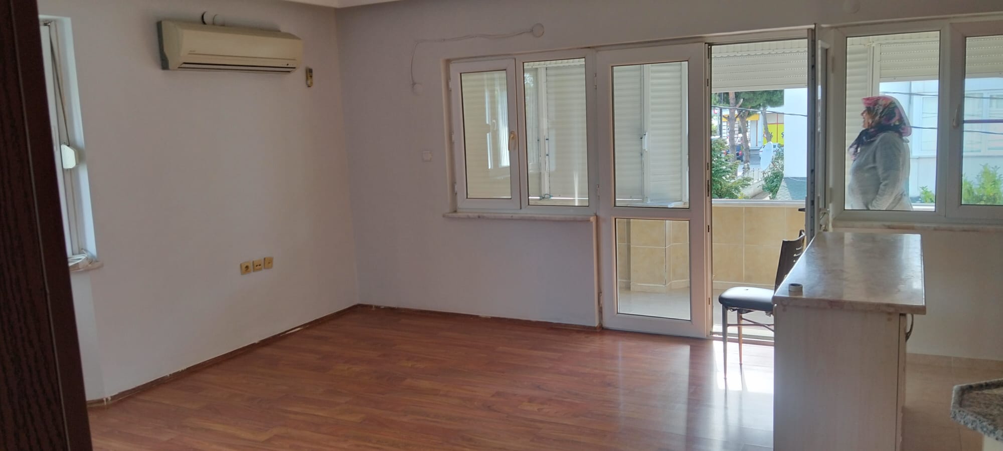 EDREMİT AVCILAR MAHALLESİNDE SATILIK 2+1 YAZLIK