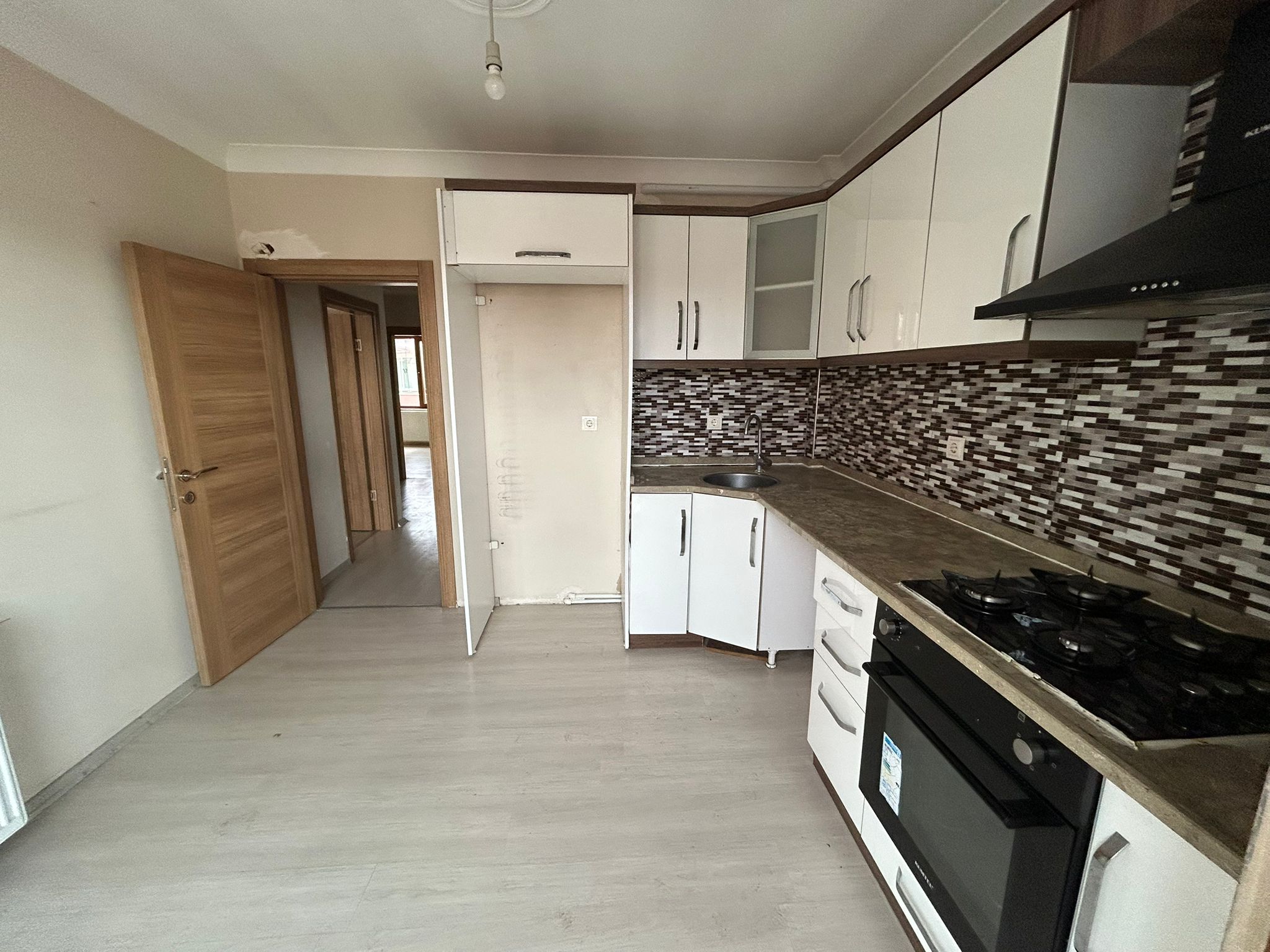 Cumhuriyet Mahallesinde Kiralık 2+1 Daire