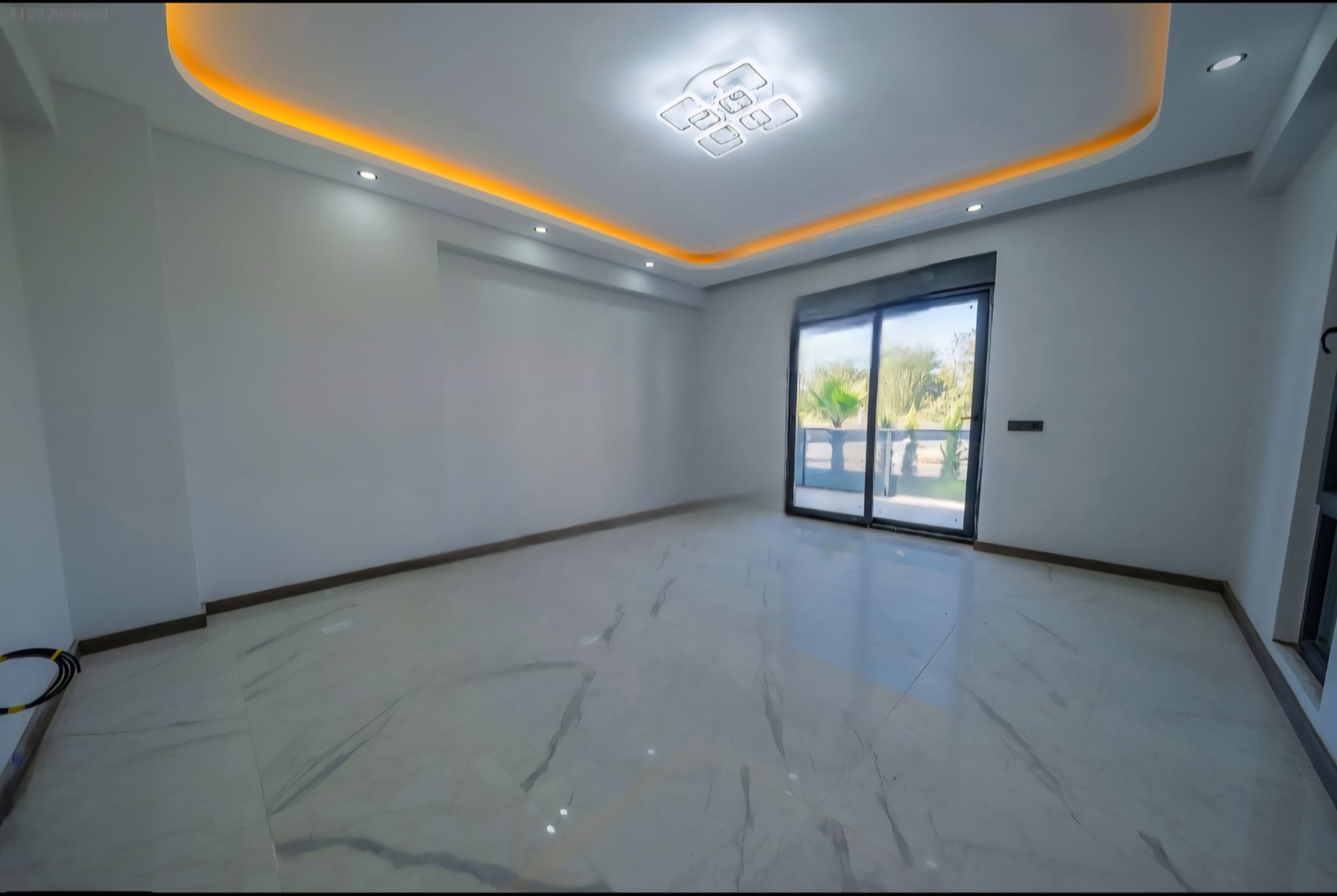 🏡 Hamidiye’de Havuzlu Site İçinde 3+1 Triplex Villa