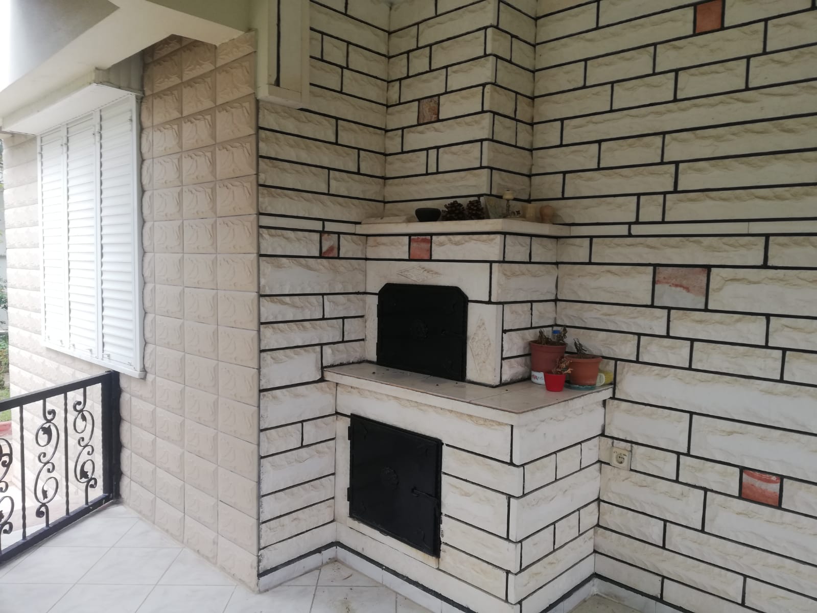 GÜRE'DE SİTE İÇERİSİNDE SATILIK 4+1 TRİPLEKS VİLLA