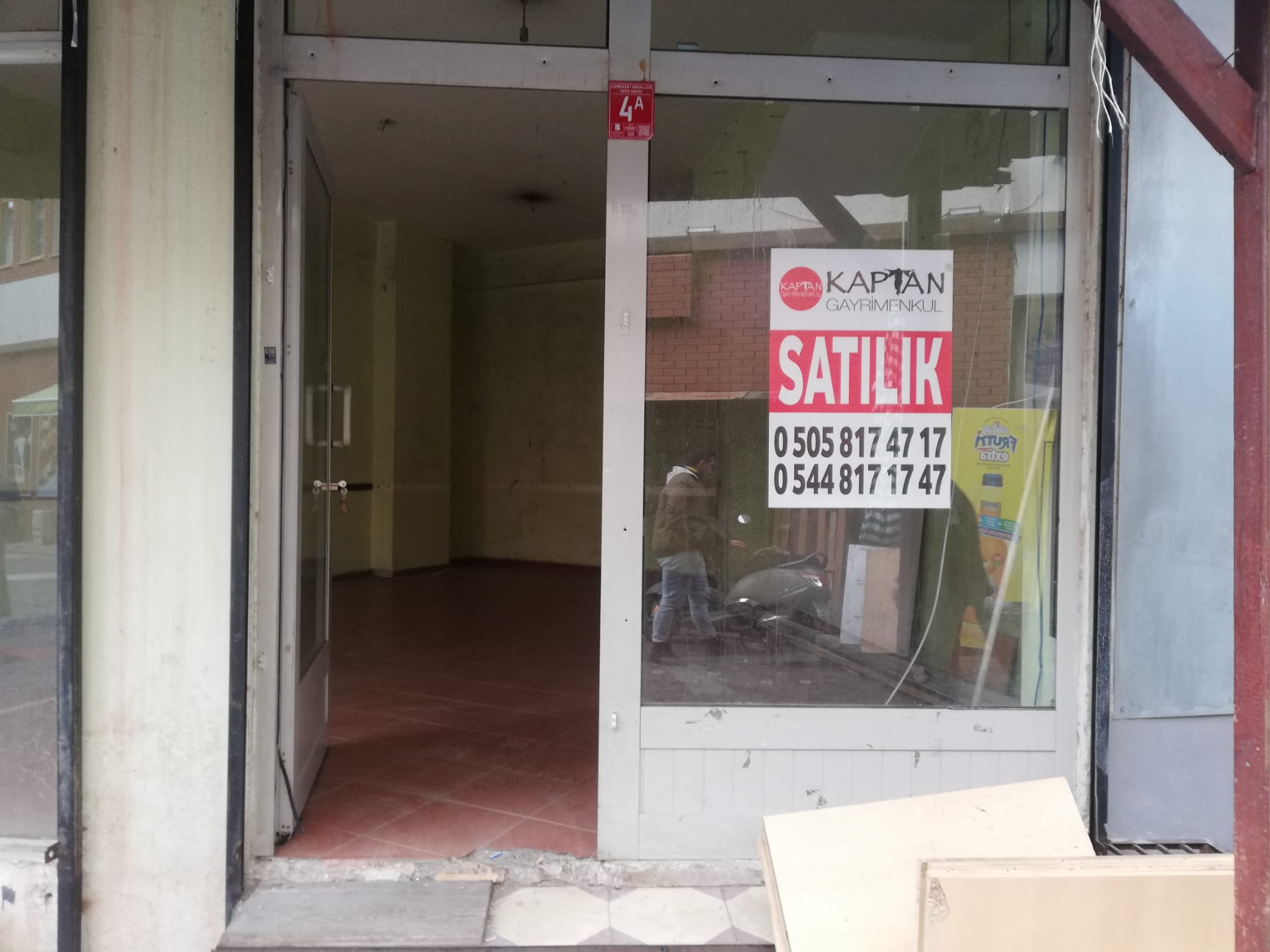 Edremit Eski Belediye Karşısı Harika Konumda Satılık Dükkan