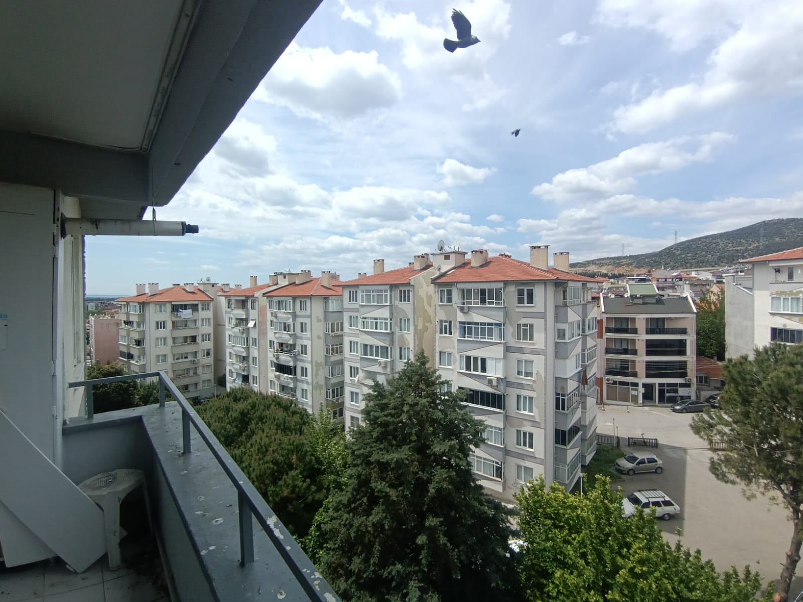 TUZCUMURAT MAHALLESİNDE KİRALIK 2+1 DAİRE – KAZ DAĞLARI MANZARALI