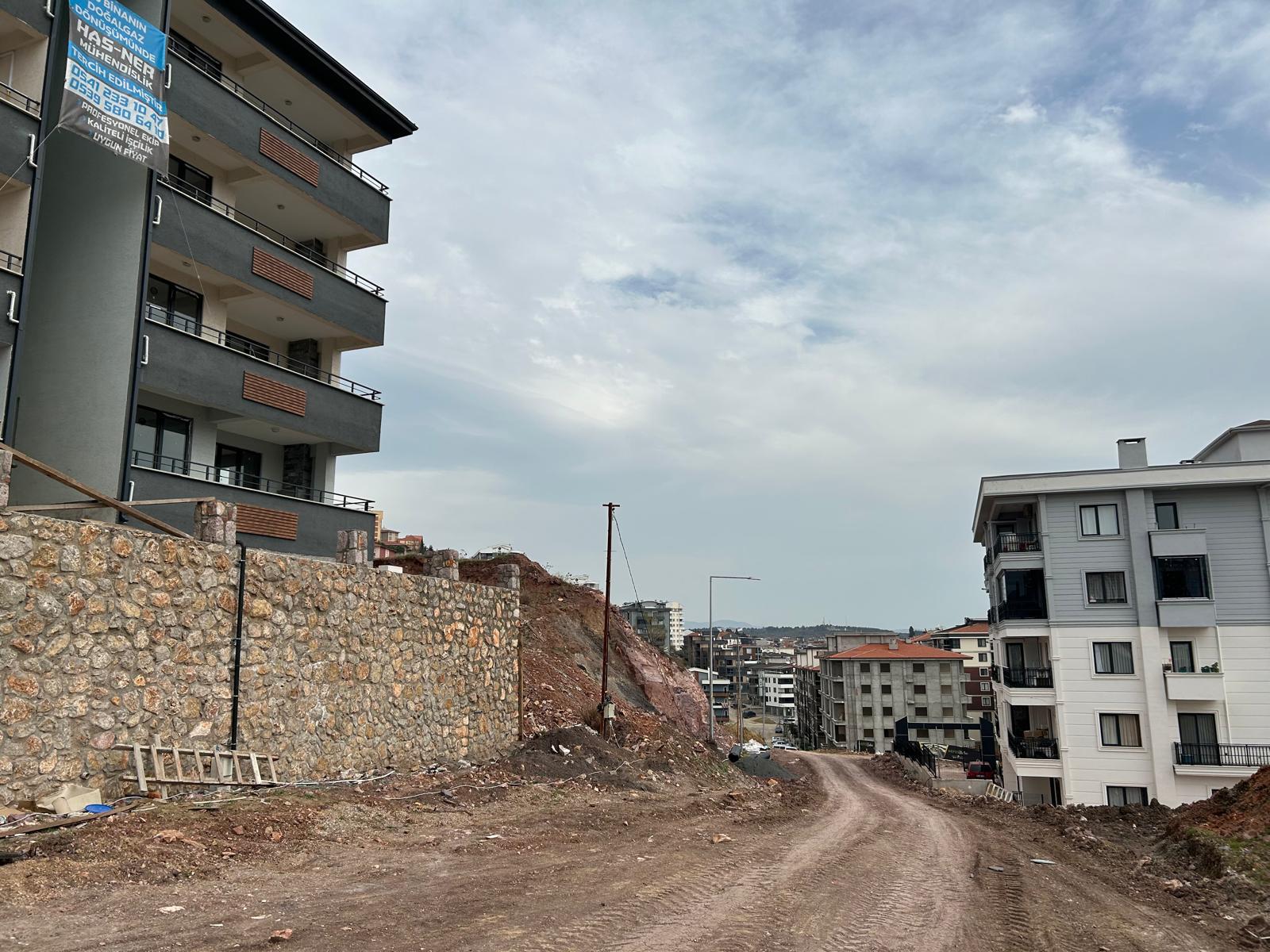 ATATÜRK'DE KİRALIK 2+1 SIFIR EBEVEYN BANYOLU DAİRE