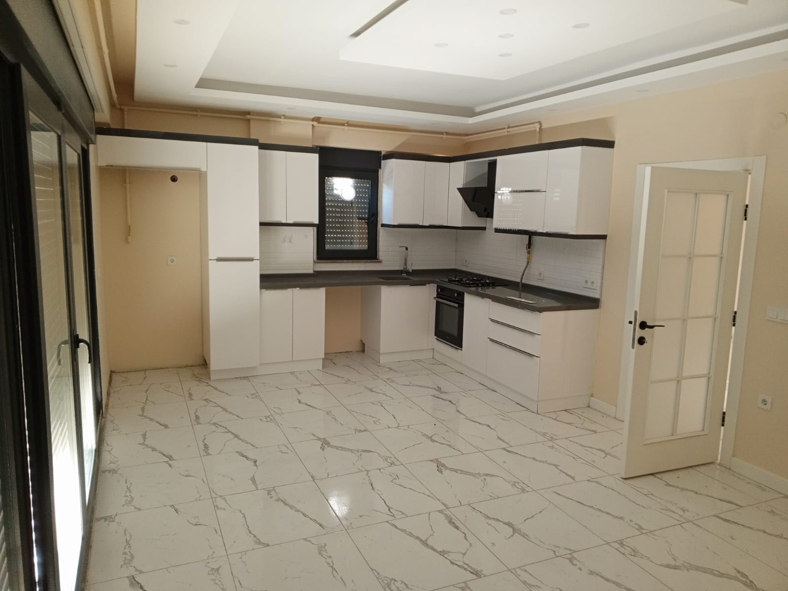 EDREMİTURCU MURAT MAHALLESİ'NDE SATILIK 2+1 MÜSTAKİL EV