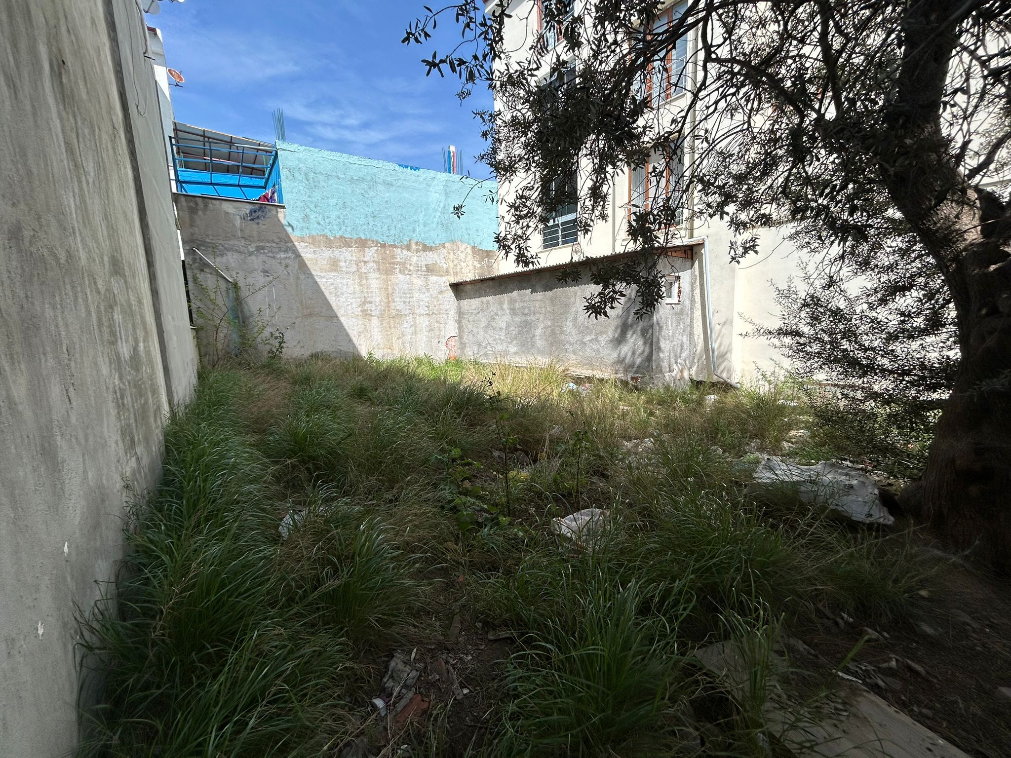 ÖZEL KÖRFEZ HASTANESİNE 100 METRE MESAFEDE SATILIK 192 m² İMARLI ARSA