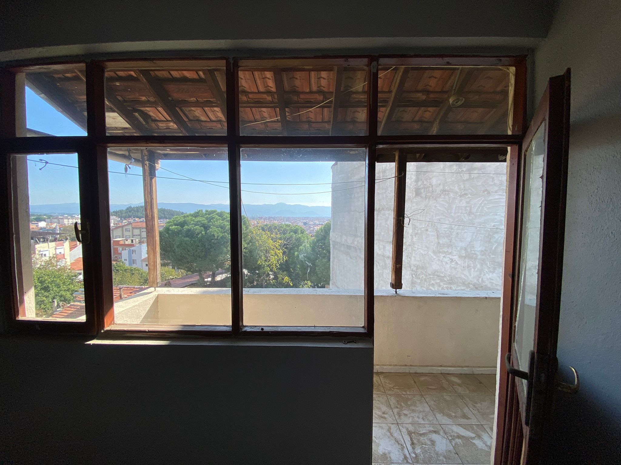 BALIKESİR EDREMİT HEKİMZADE MAHALLESİNDE SATILIK 2+1 DAİRE