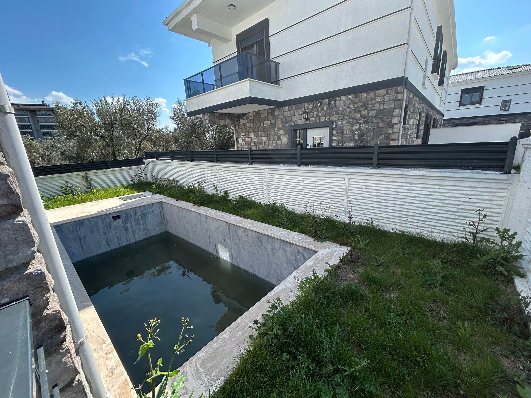 HAYALİNİZDEKİ YAŞAM BURADA BAŞLIYOR!