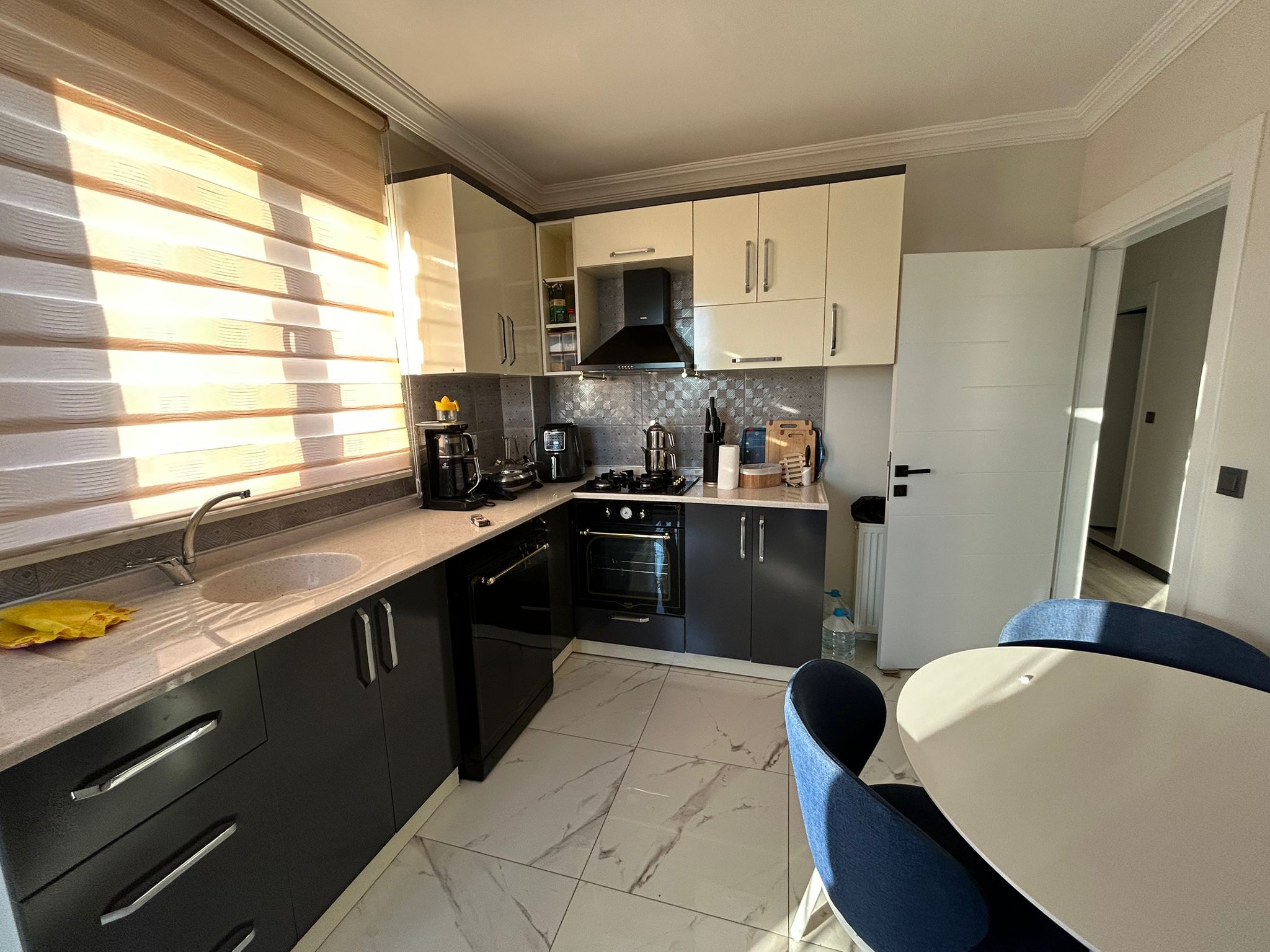 Atatürk Mahallesinde Manzaralı 3+1 Satılık Daire