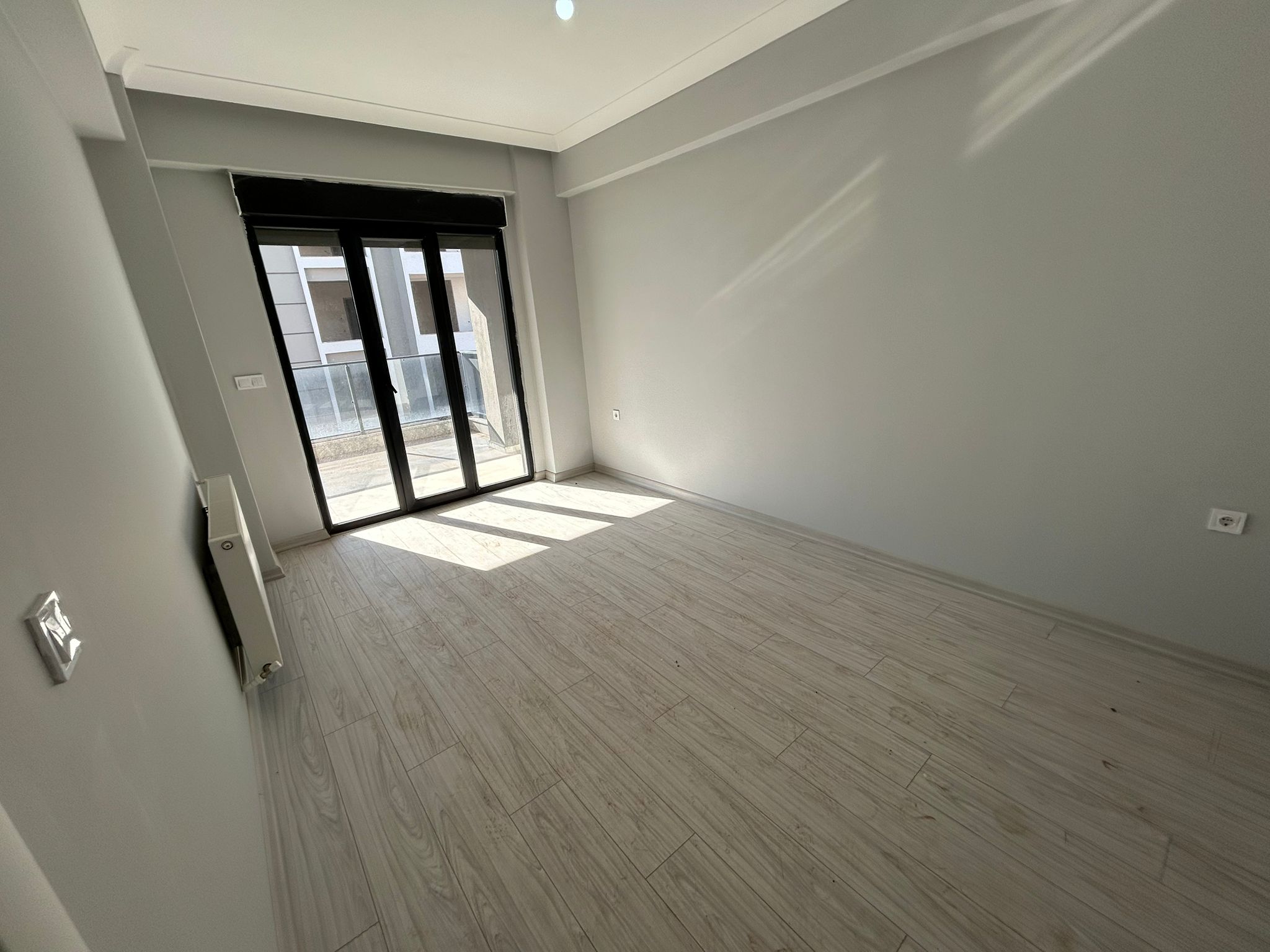 ATATÜRK MAHALLESİ’NİN EN GÜZEL NOKTASINDA! SATILIK 2+1 DAİRE (9numara)