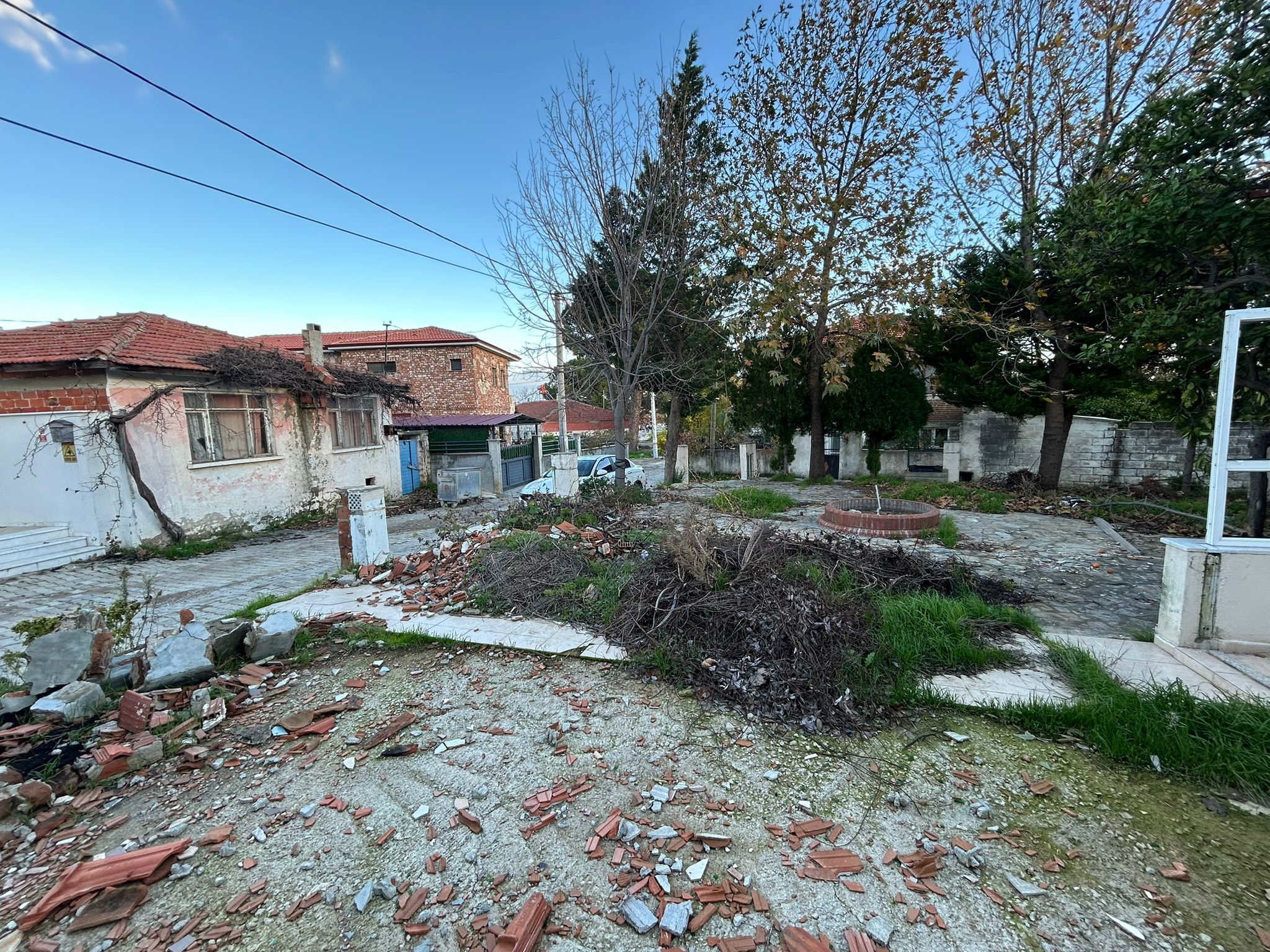 Çamlıbel’in kalbinde, Köy meydanında kiralık 157 m² bahçe