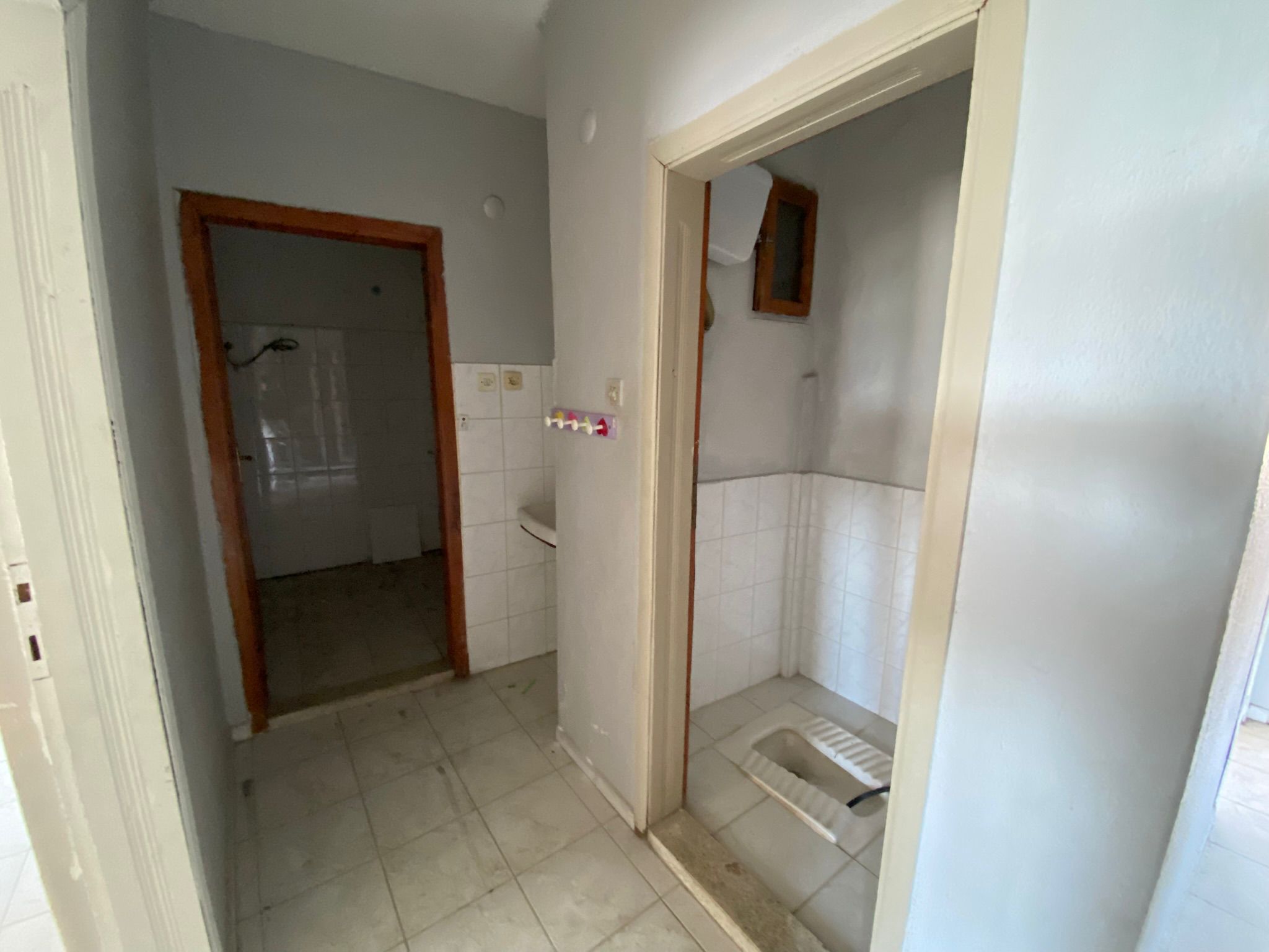 BALIKESİR EDREMİT HEKİMZADE MAHALLESİNDE SATILIK 2+1 DAİRE
