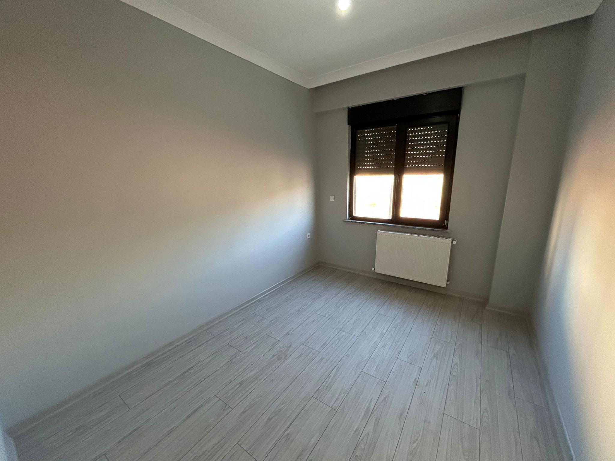 ATATÜRK MAHALLESİ’NİN EN GÜZEL NOKTASINDA! SATILIK 2+1 DAİRE (15numara)