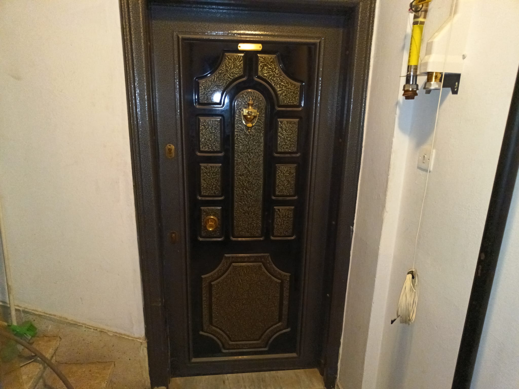 CUMHURİYET MAHALLESİ ÜÇGEN PARKTA EŞYALI 2+1 KİRALIK DAİRE