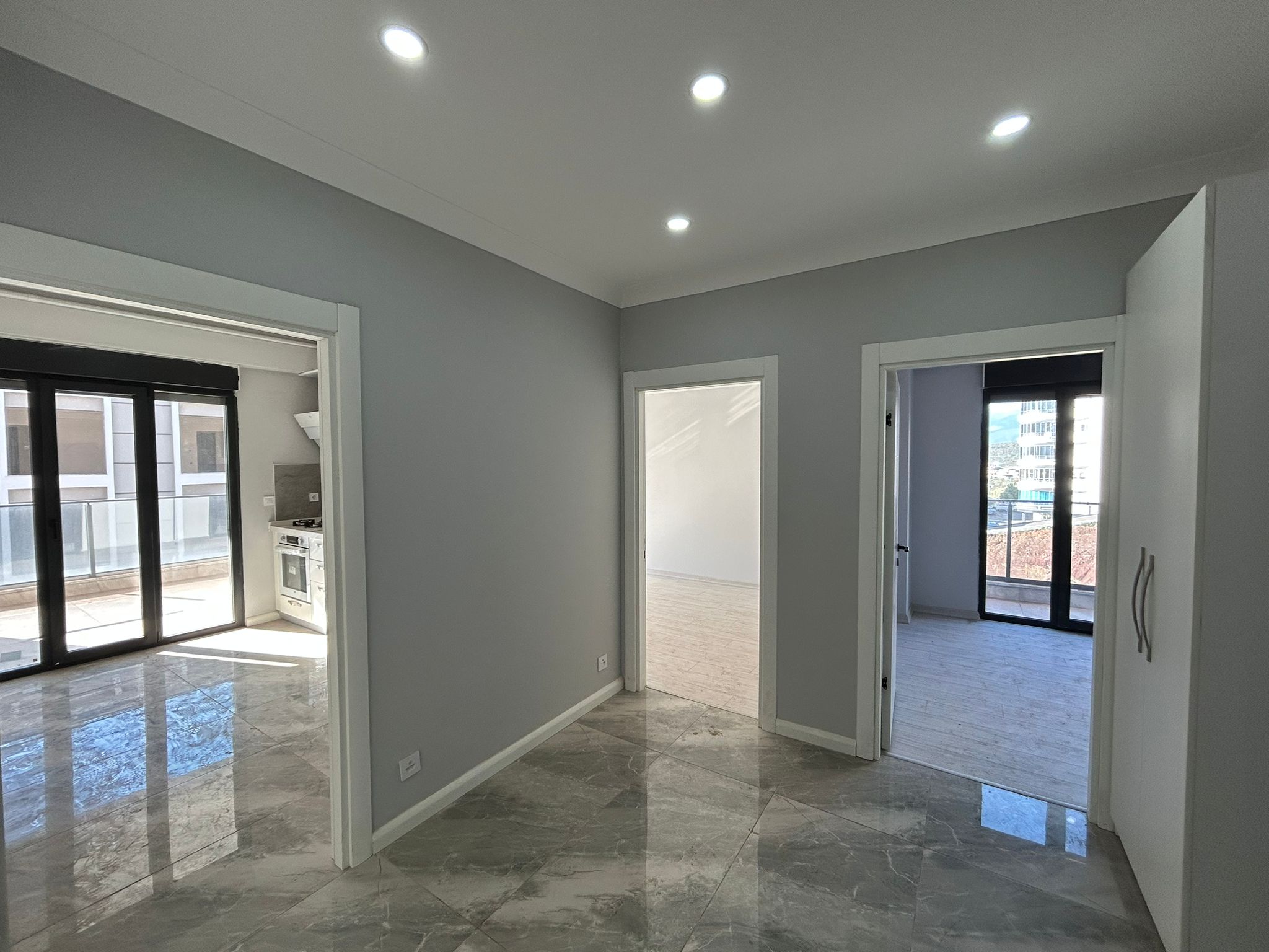 ATATÜRK MAHALLESİ’NİN EN GÜZEL NOKTASINDA! SATILIK 2+1 DAİRE (9numara)