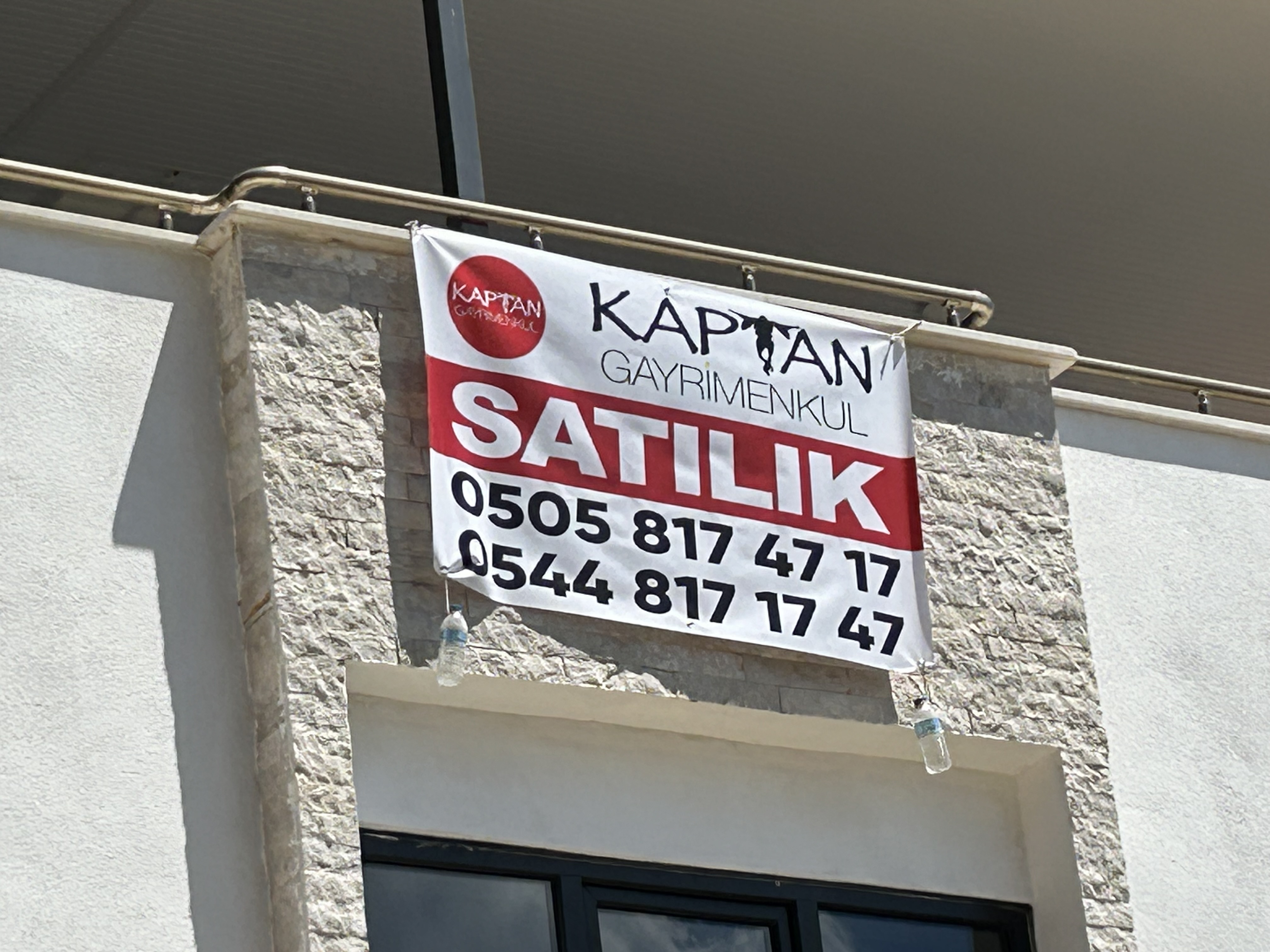 BALIKESİR EDREMİT GÜRE’DE KOMPLE SATILIK SIFIR APARTMAN – DENİZE 250M, EŞSİZ MANZARA!