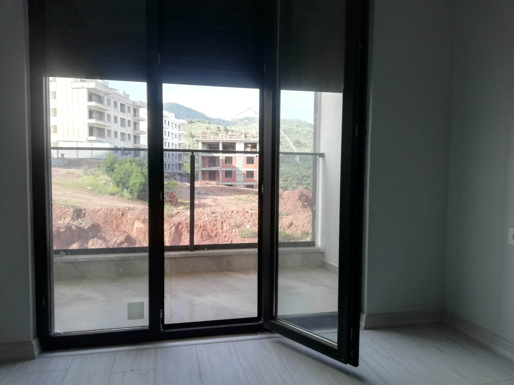 Atatürk 'de Satılık 2+1 120 M2 Geniş Balkon Daire